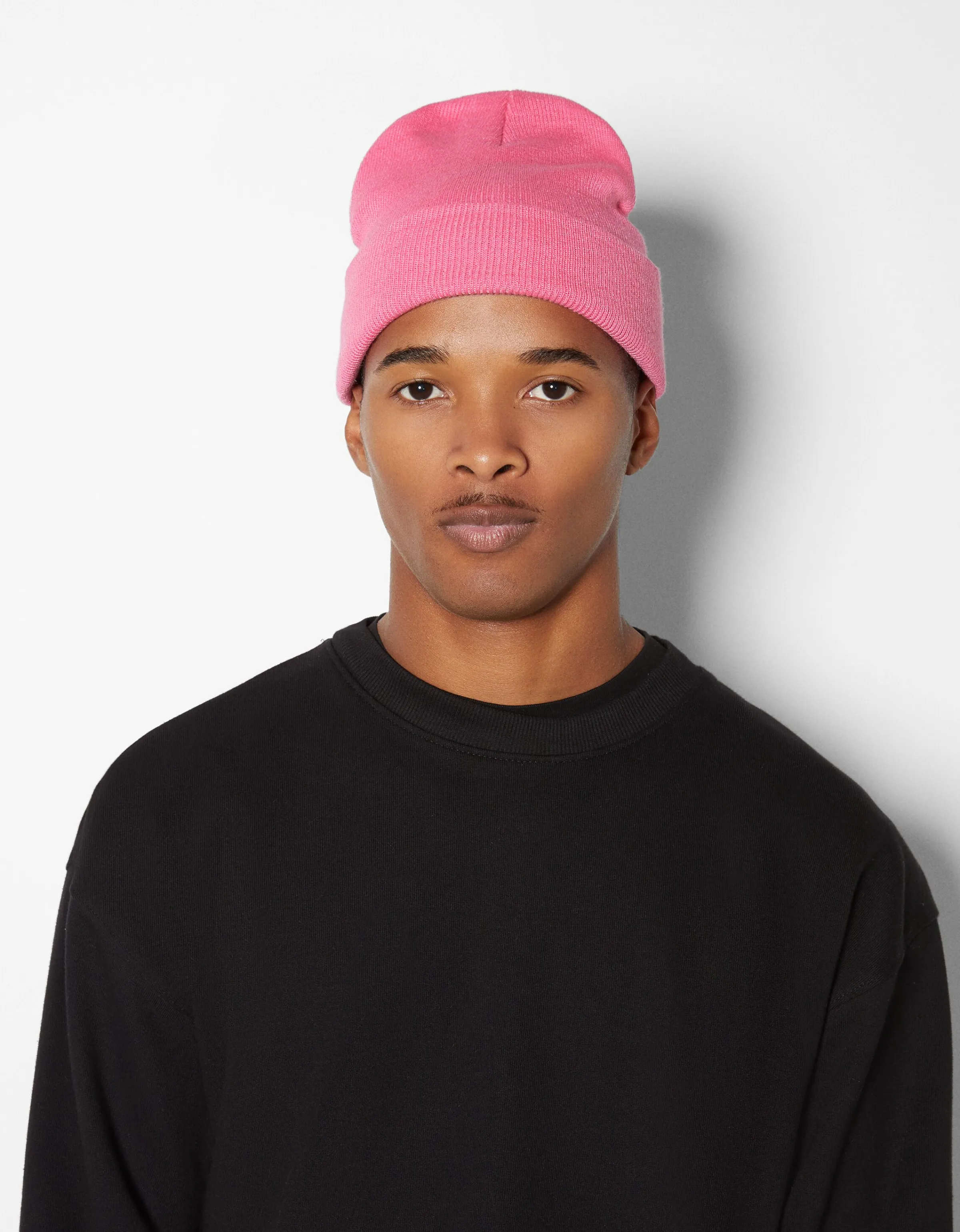 BERSHKA Beanie básico Rosa New