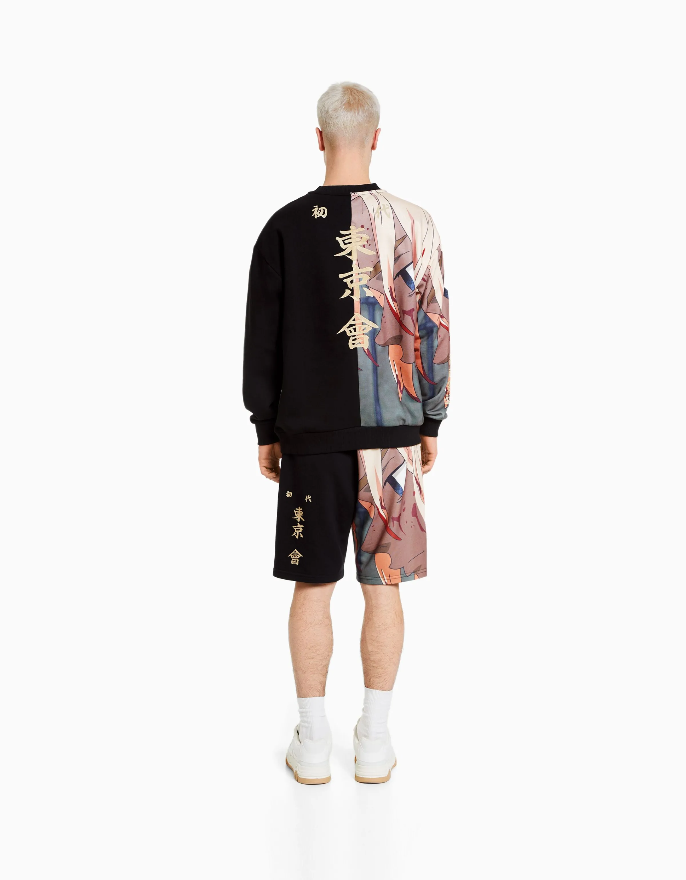 BERSHKA Bermuda print TOKYO REVENGERS Camel Shop