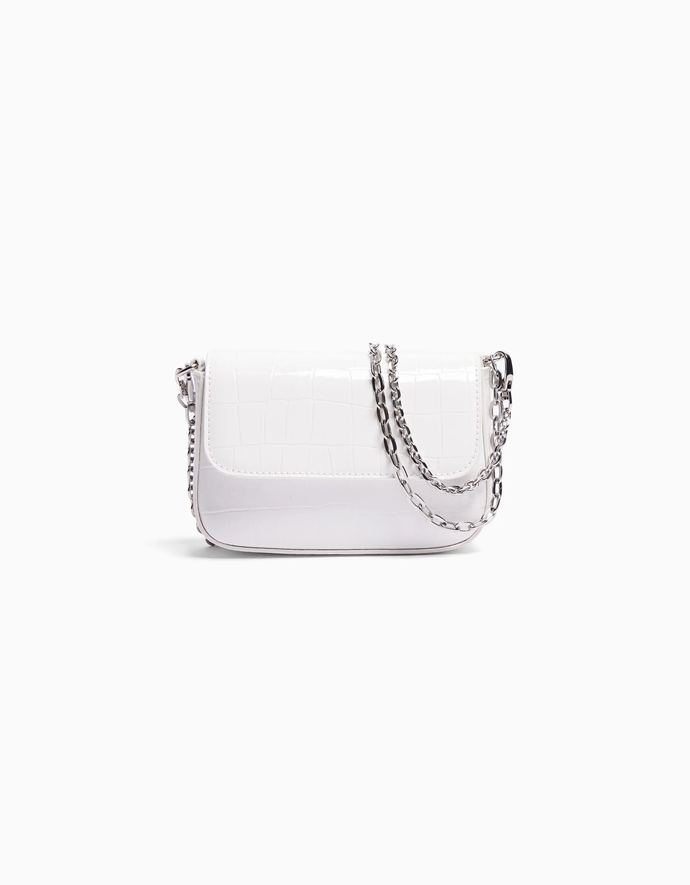 BERSHKA Bolso asas cadenas efecto charol Blanco Best