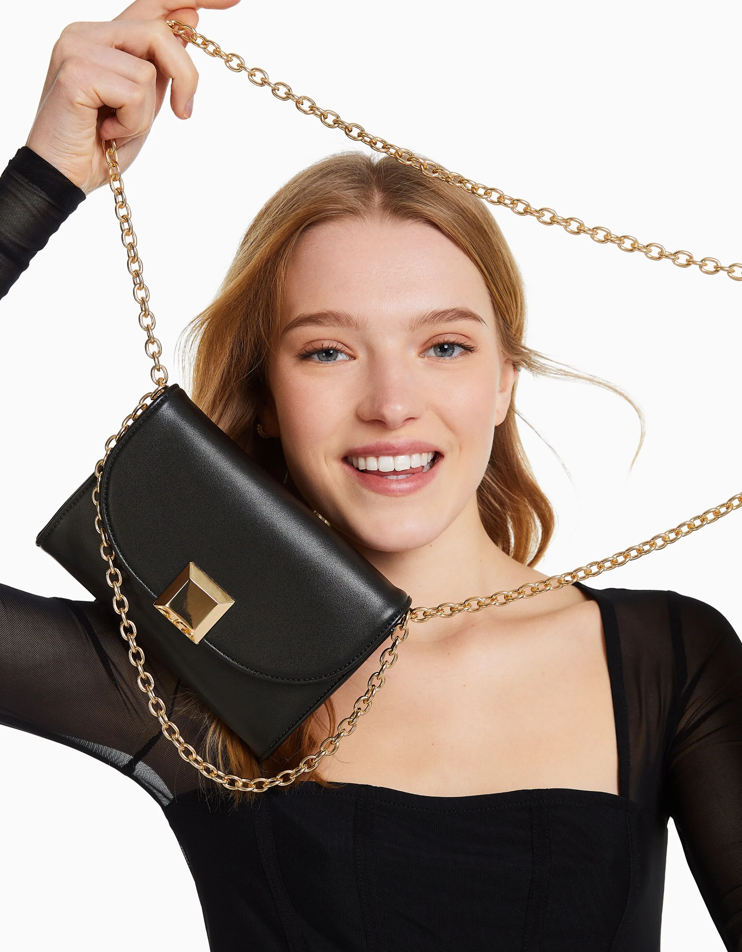 BERSHKA Bolso hombro mini cuadrado detalle Crudo Shop