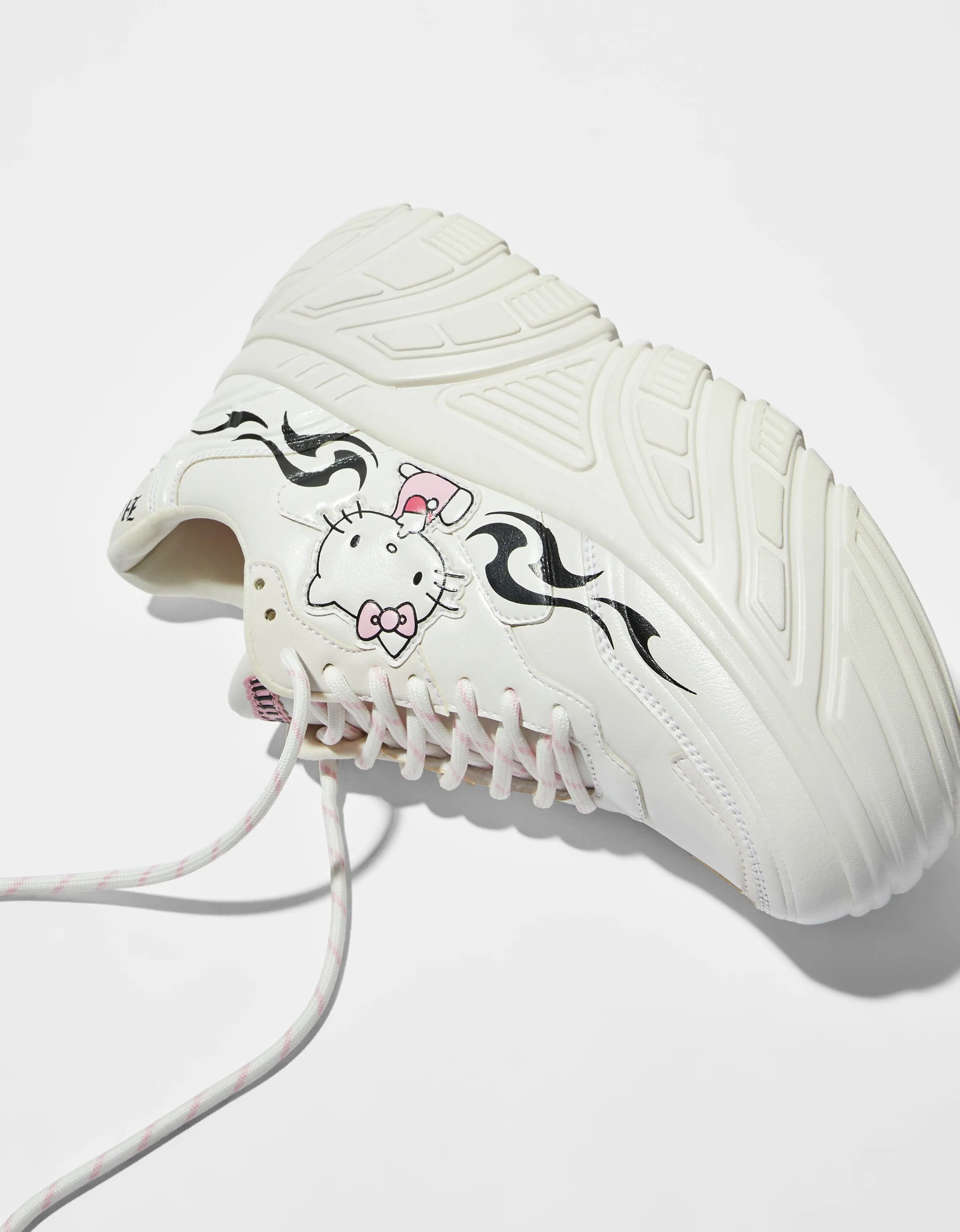 BERSHKA Botines deportivos Hello Kitty Blanco Best