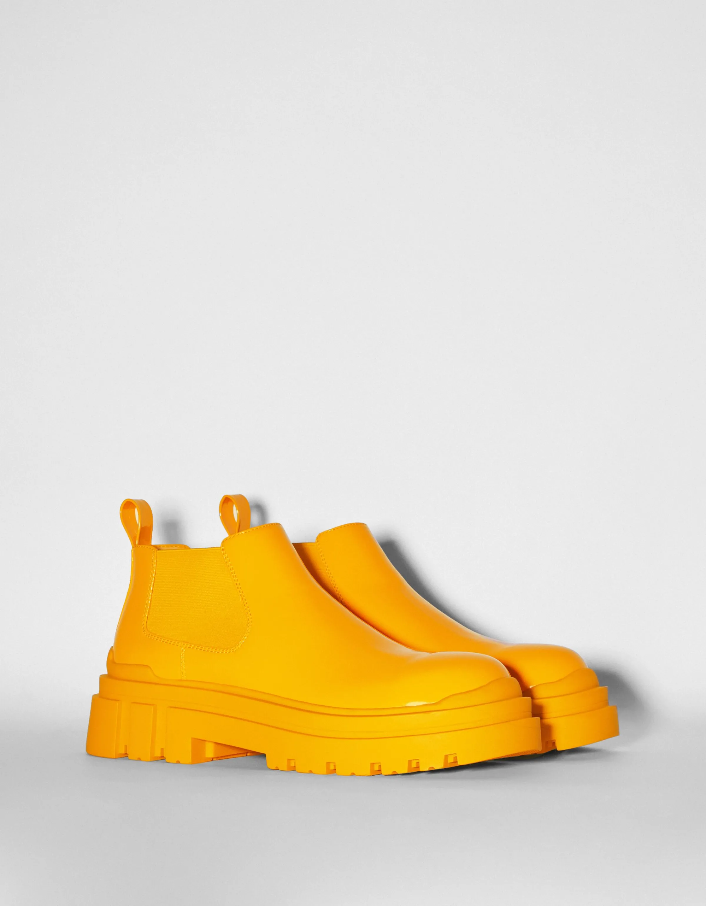 BERSHKA Botines elásticos hombre Amarillo Hot