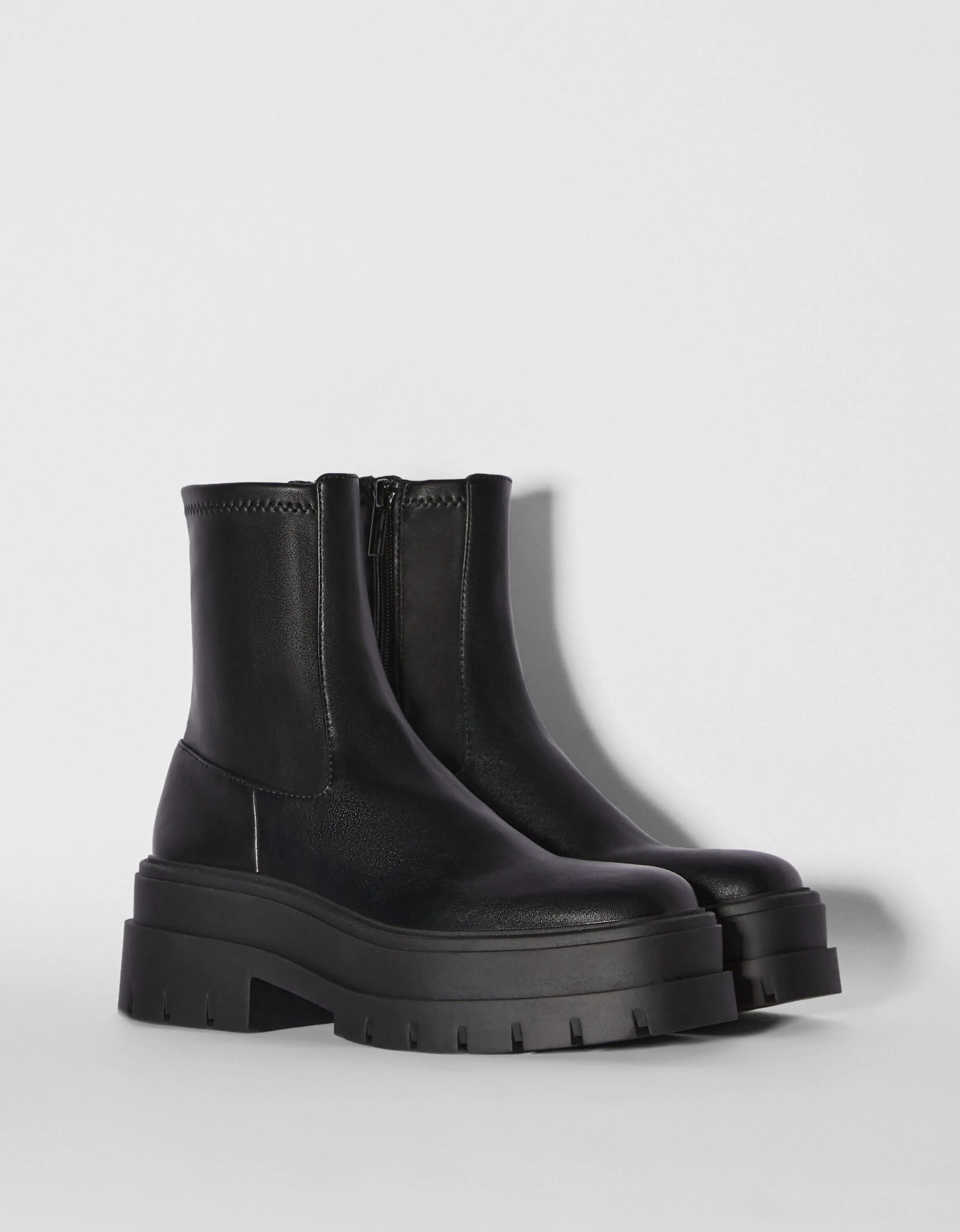 BERSHKA Botines plataforma ajustados Negro Cheap