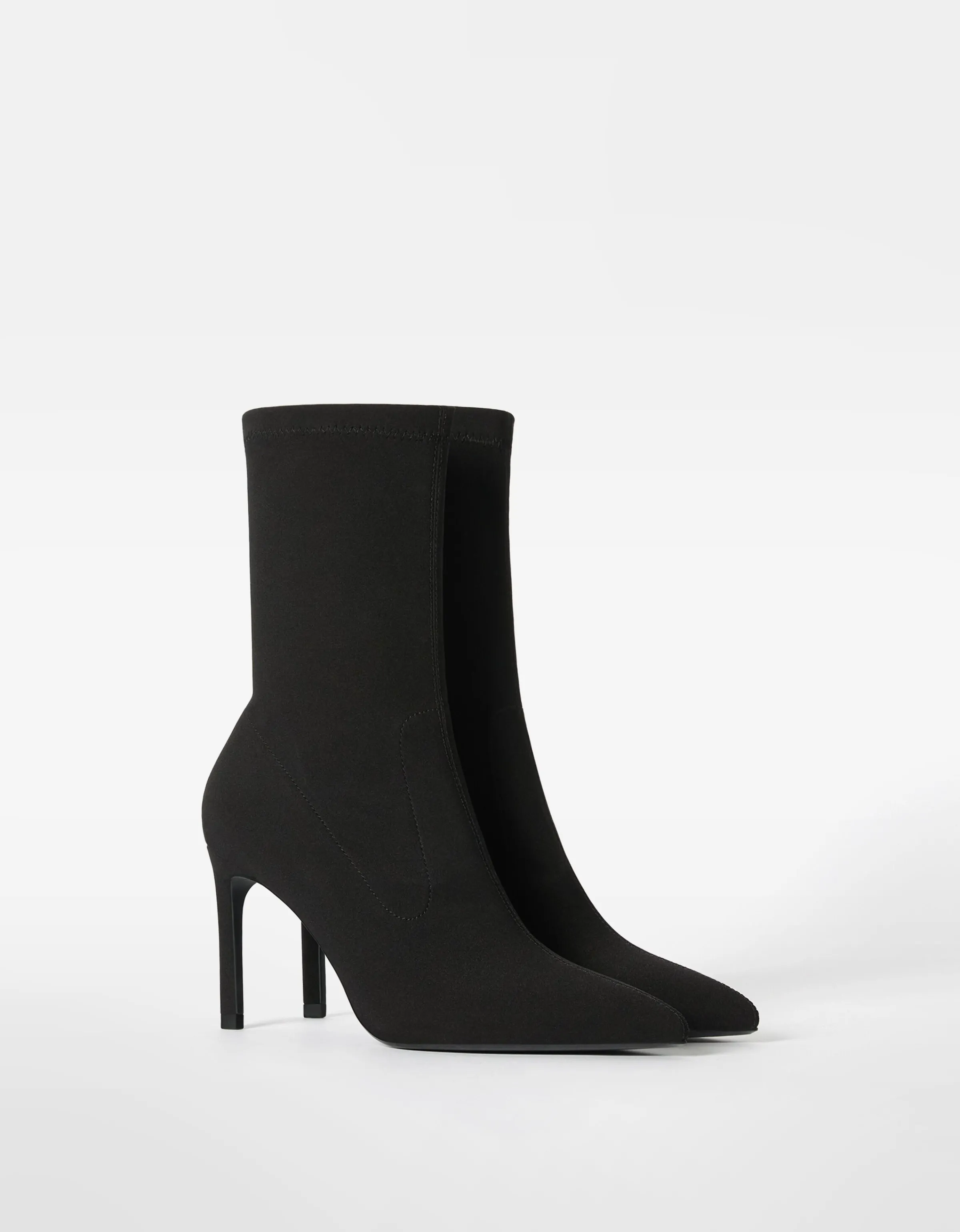 BERSHKA Botines tacón ajustados Negro Best