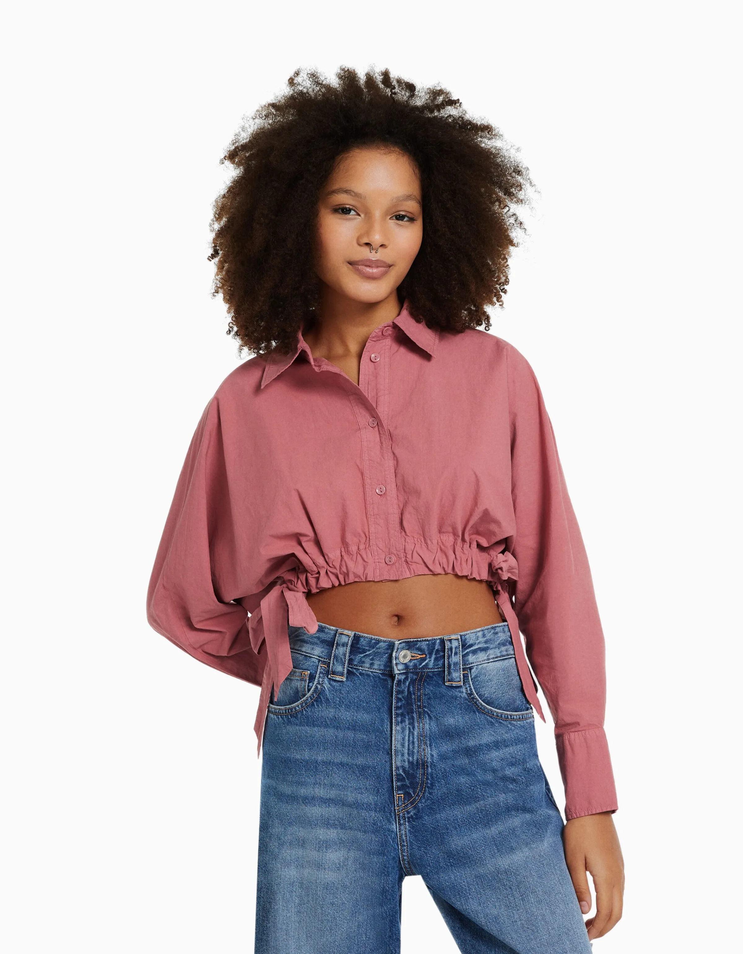 BERSHKA Camisa manga larga cropped detalle tiras Rosa Store