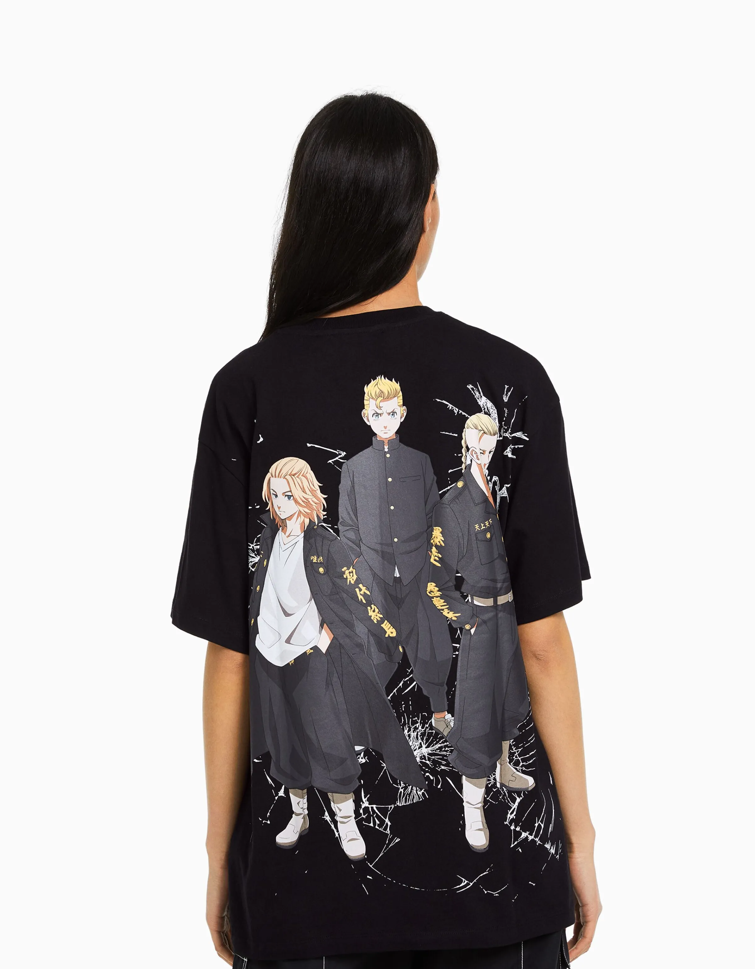 BERSHKA Camiseta manga corta boxy fit TOKYO REVENGERS Negro Best