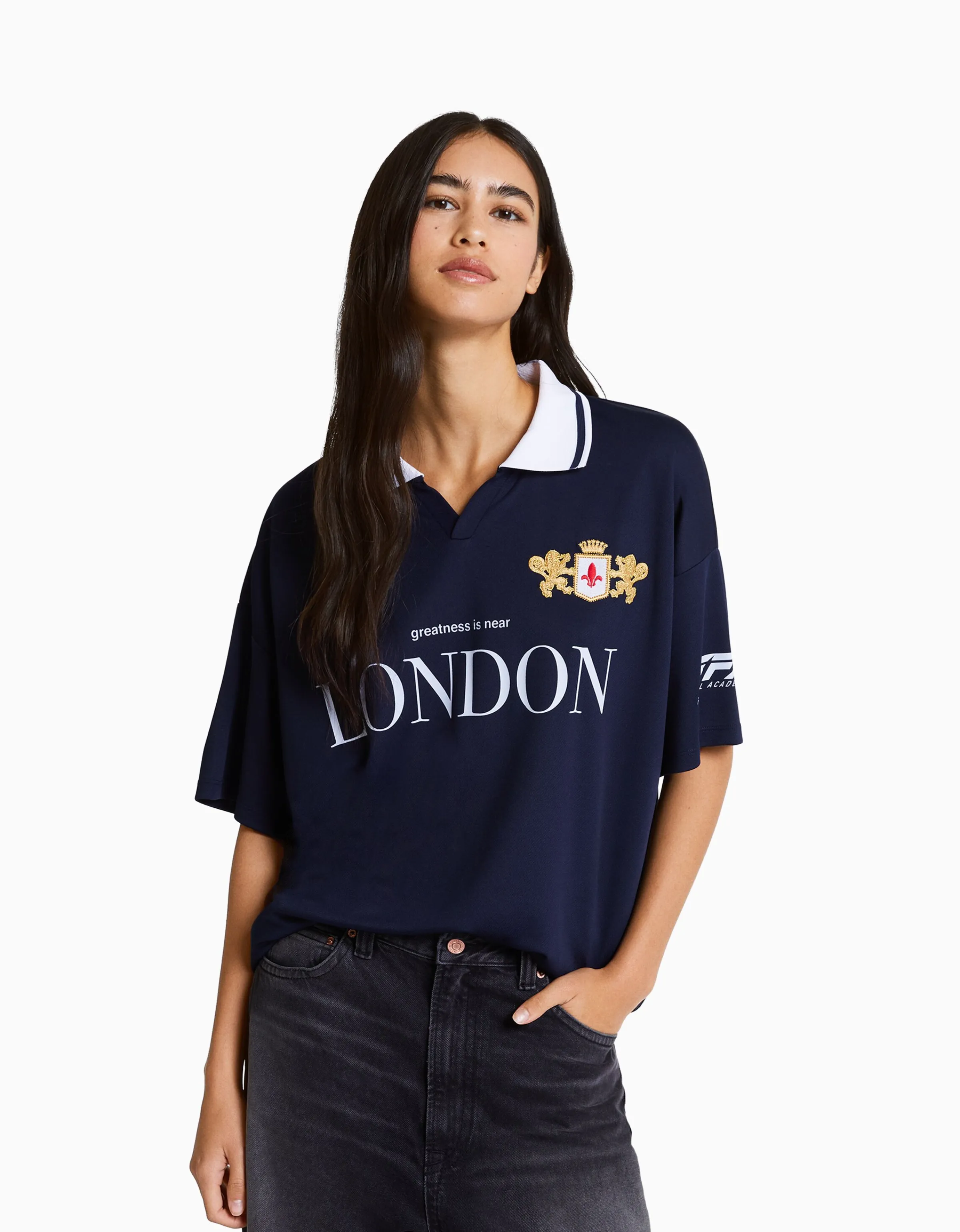 BERSHKA Camiseta manga corta cuello polo fútbol Marino Store