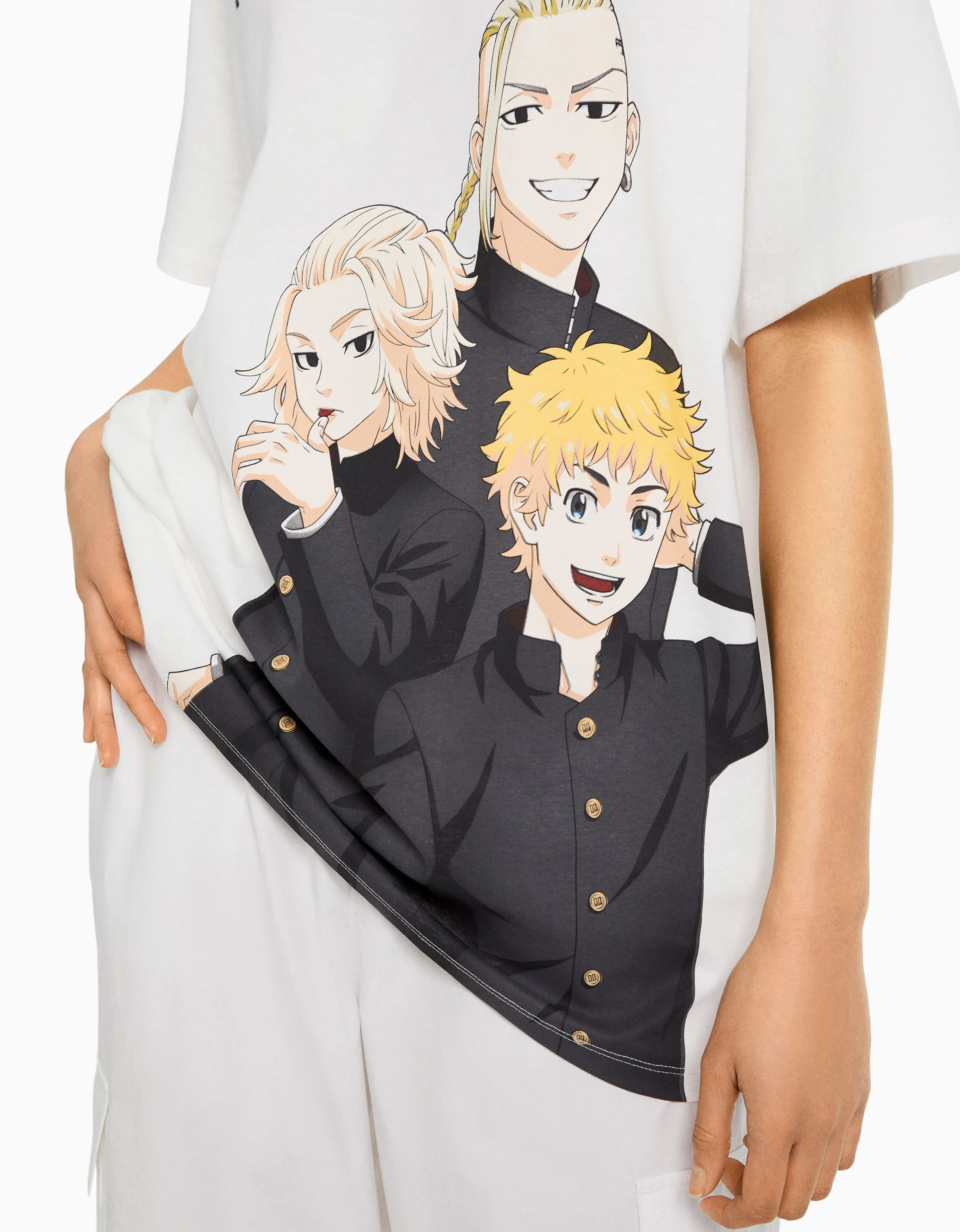 BERSHKA Camiseta manga corta oversize print TOKYO REVENGERS Blanco roto Discount