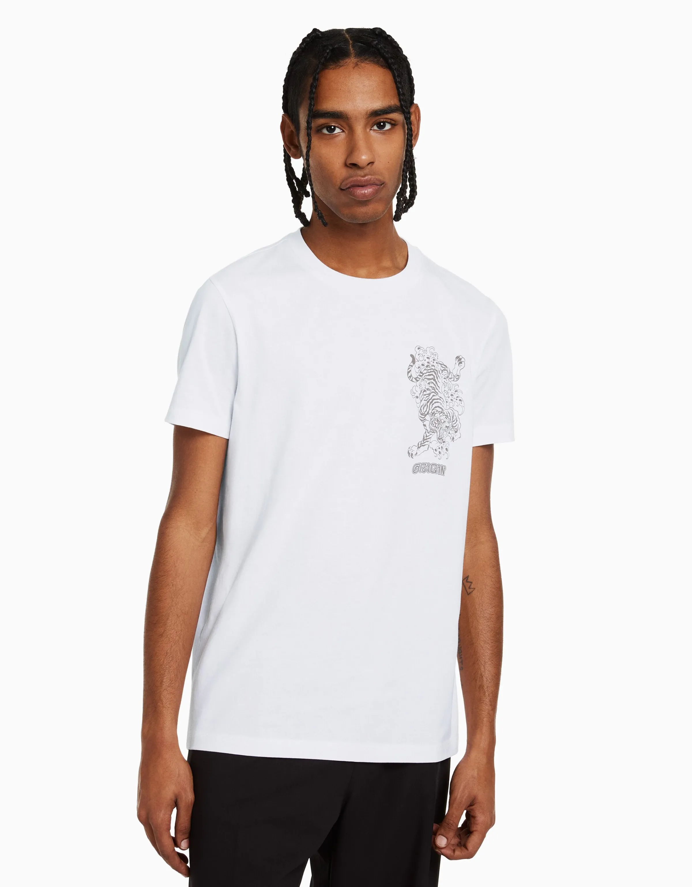 BERSHKA Camiseta manga corta regular fit print Blanco Fashion