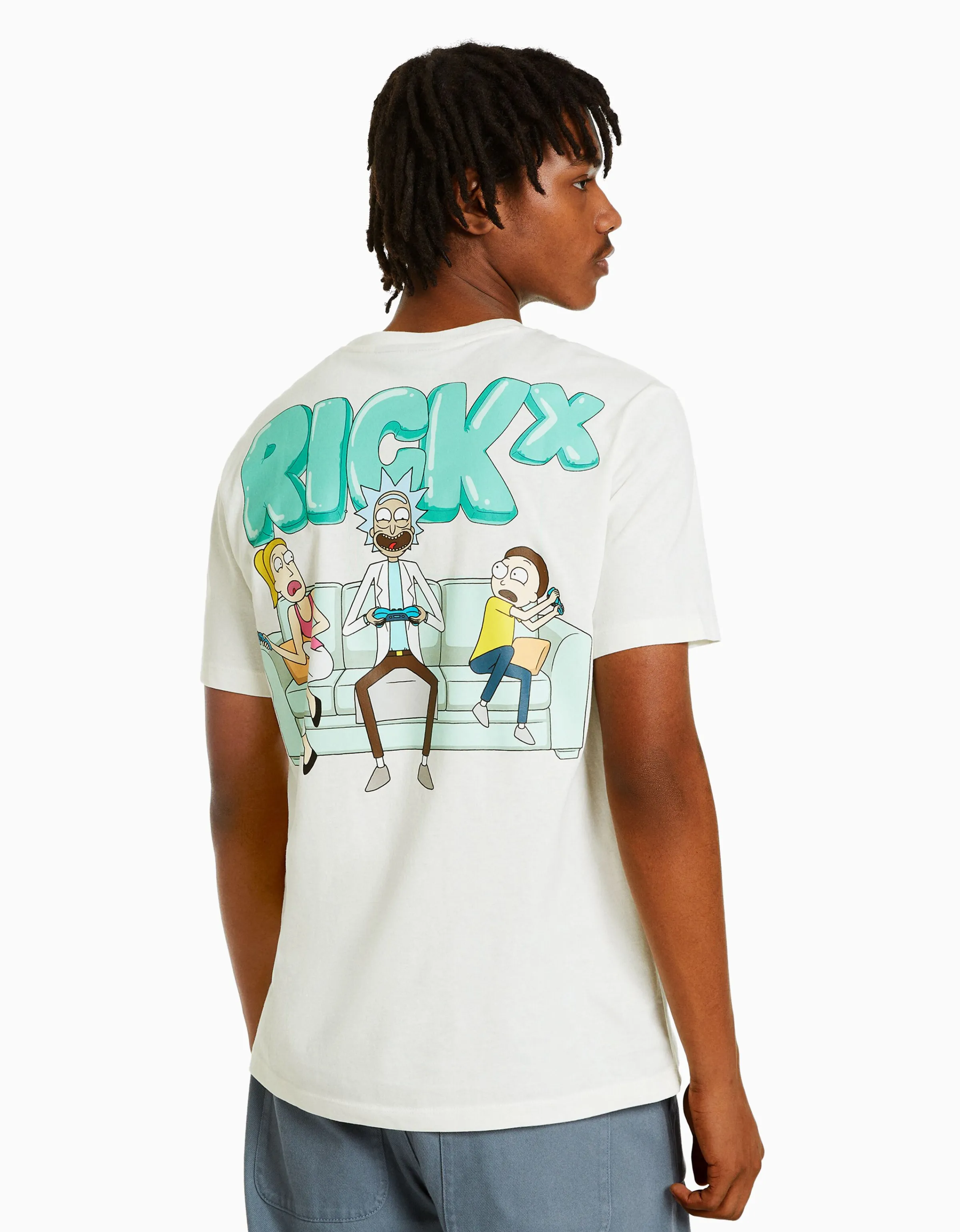 BERSHKA Camiseta manga corta regular fit print RickMorty Blanco Best