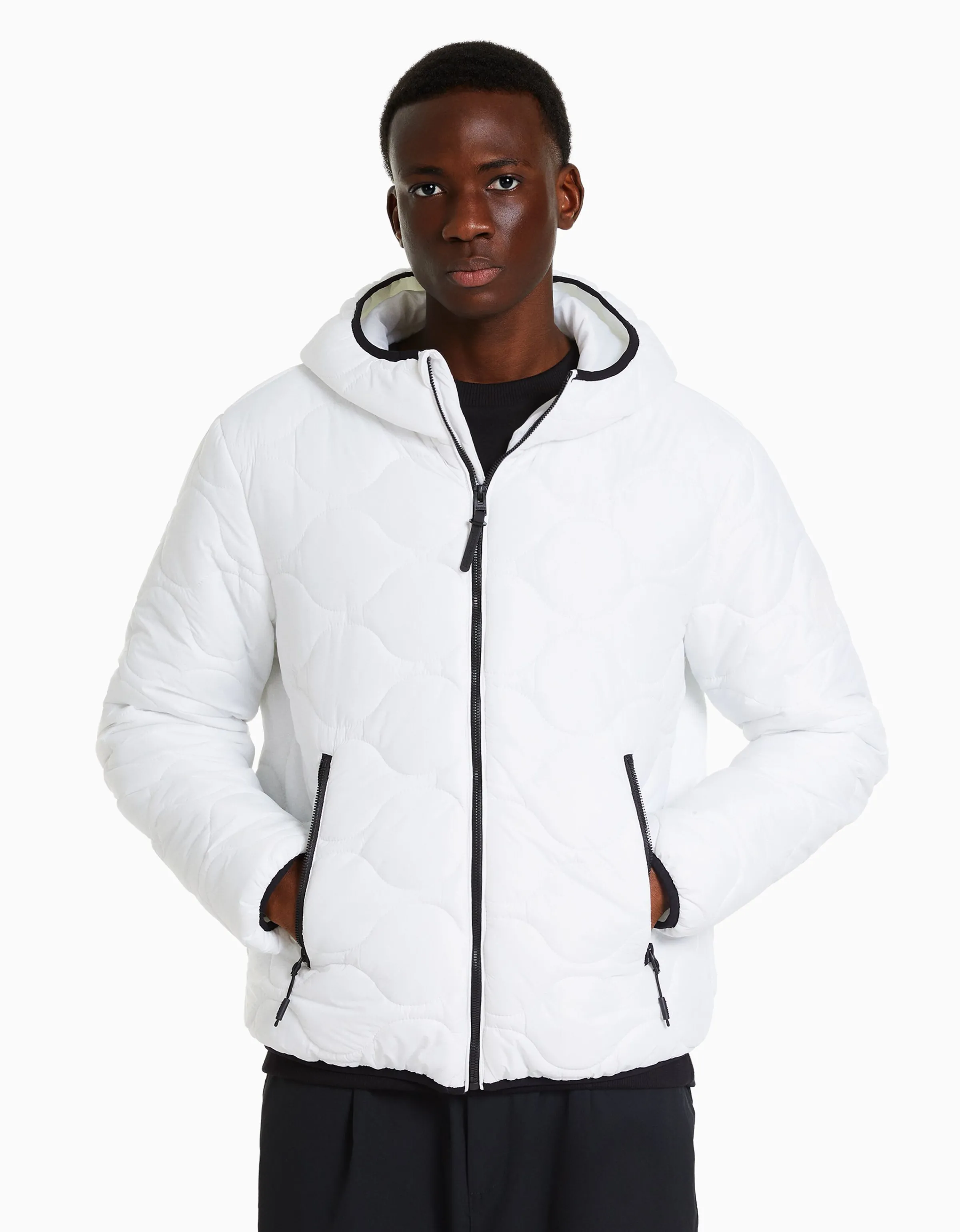 BERSHKA Cazadora acolchada ligera Blanco Best