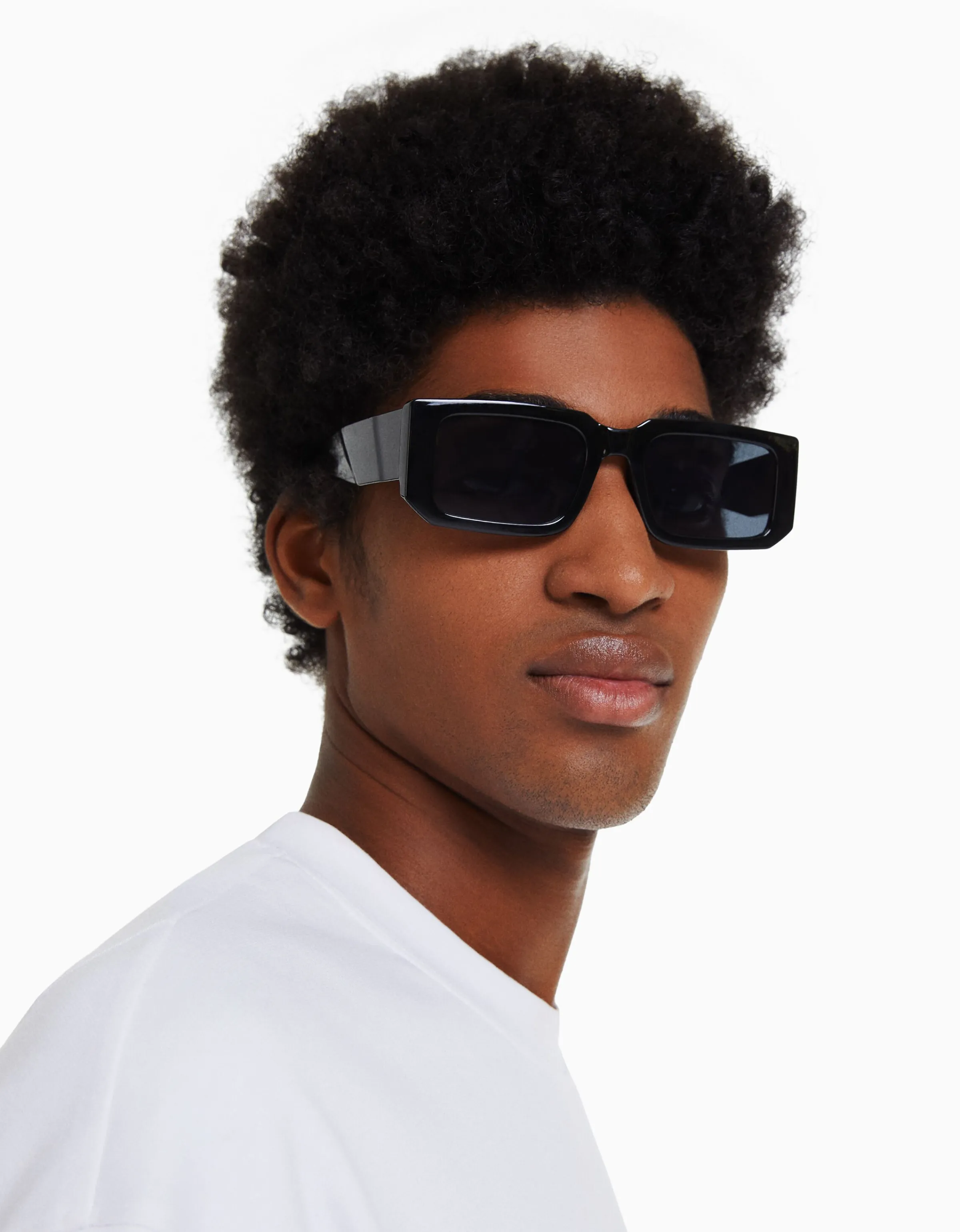 BERSHKA Gafa sol relieve Negro Cheap