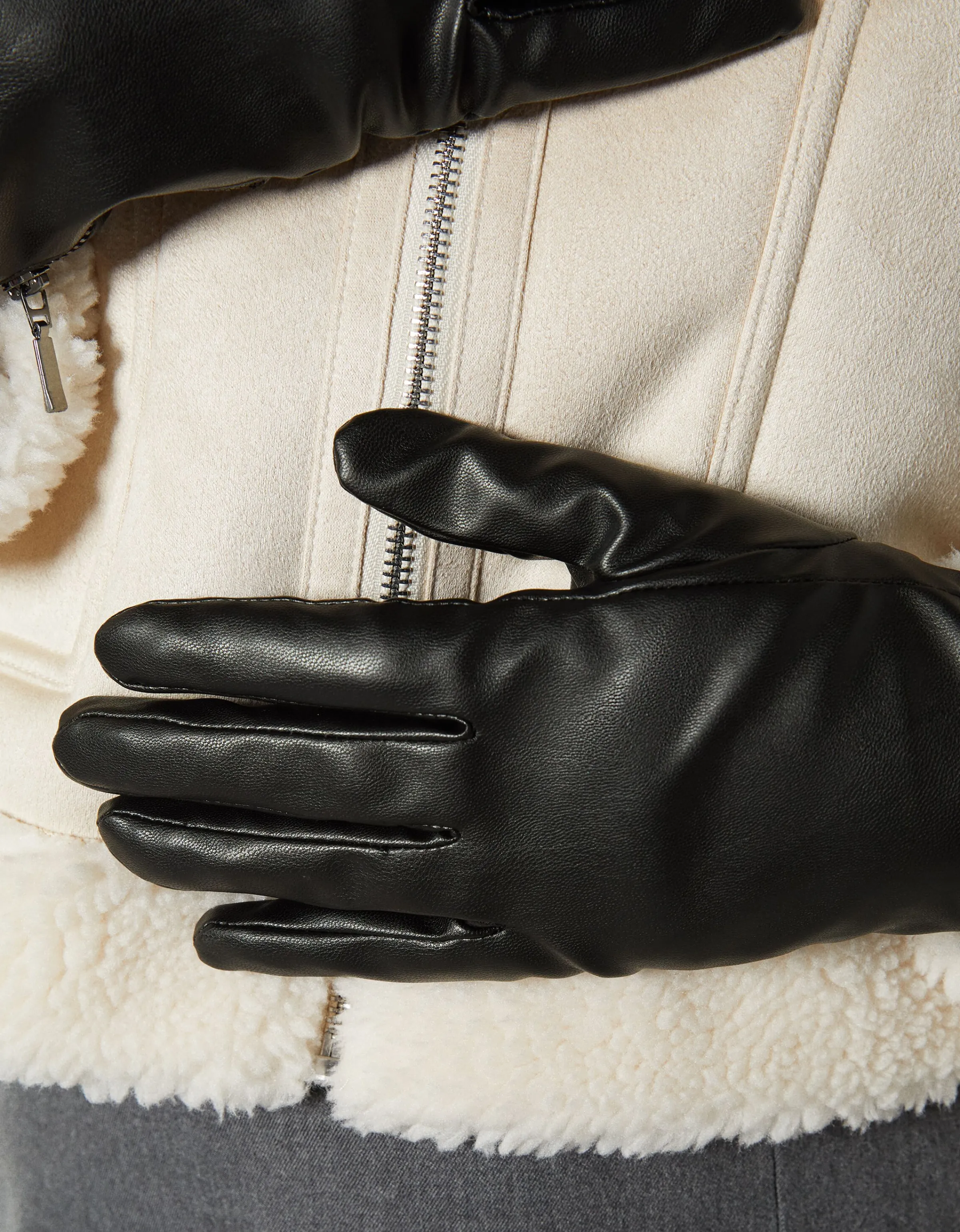 BERSHKA Guantes cremallera efecto piel Negro Best Sale