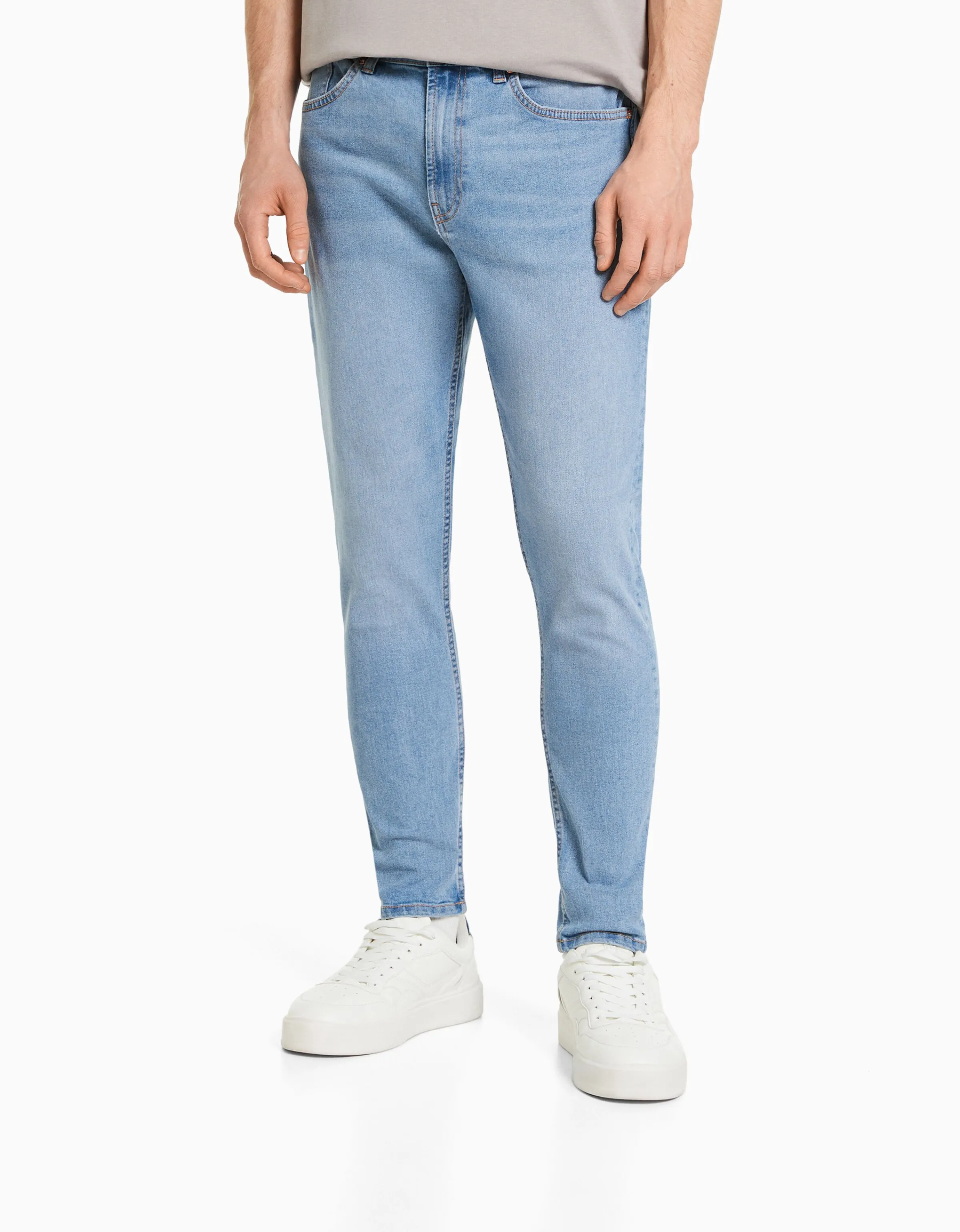 BERSHKA Jeans carrot fit Azul Shop