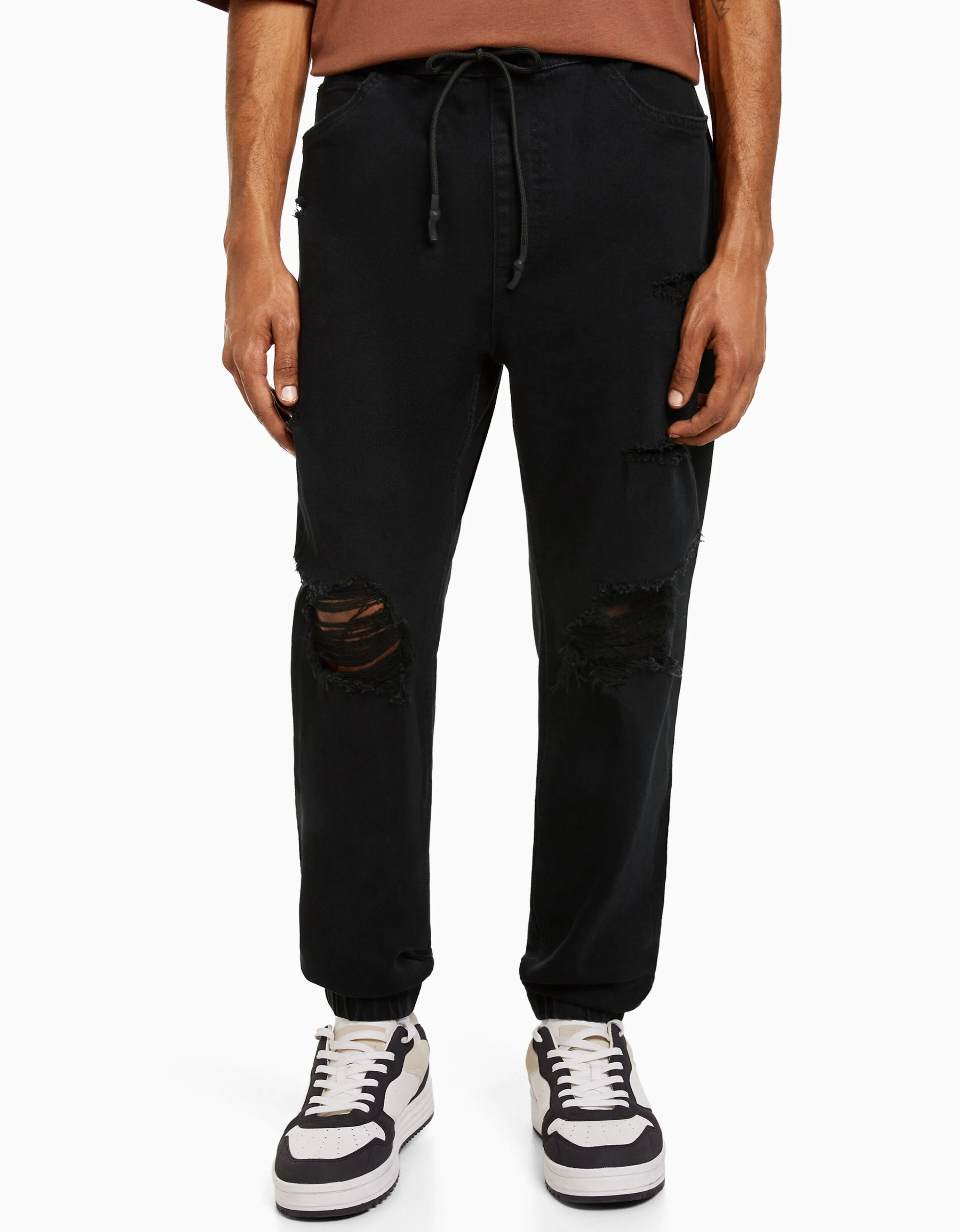 BERSHKA Jeans jogger rotos Azul New