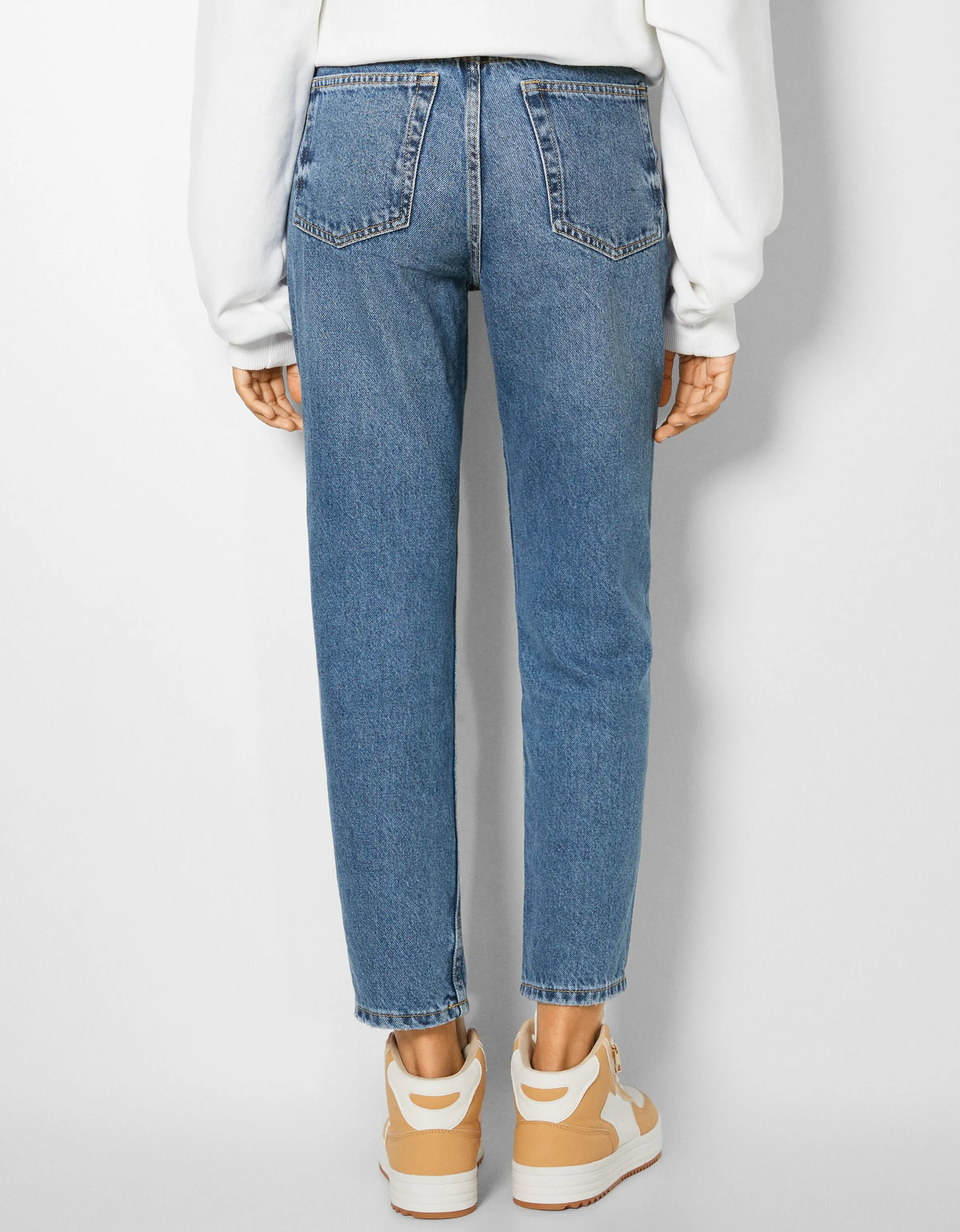 BERSHKA Jeans mom Azul Sale