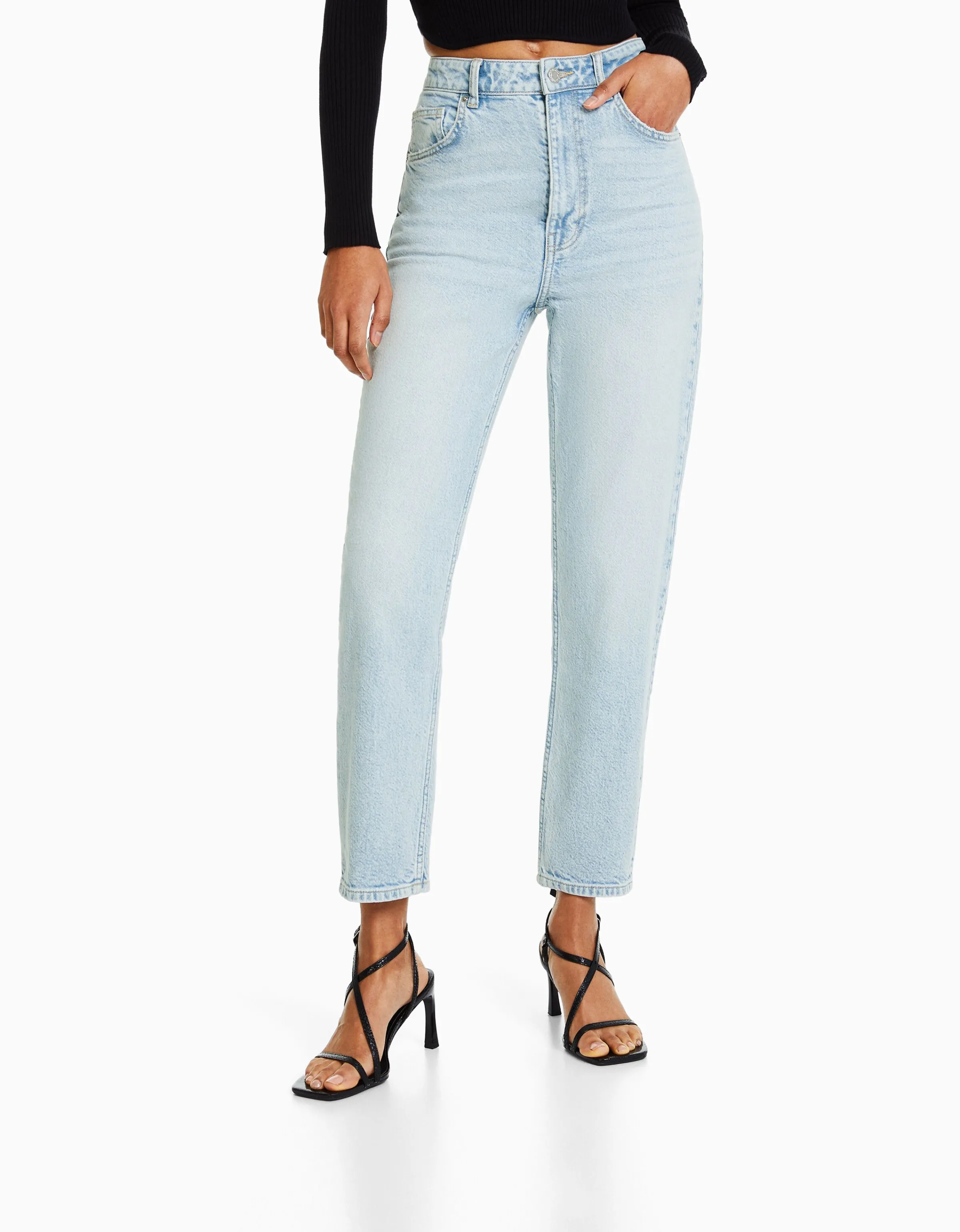 BERSHKA Jeans mom slim confort Azul lavado Store