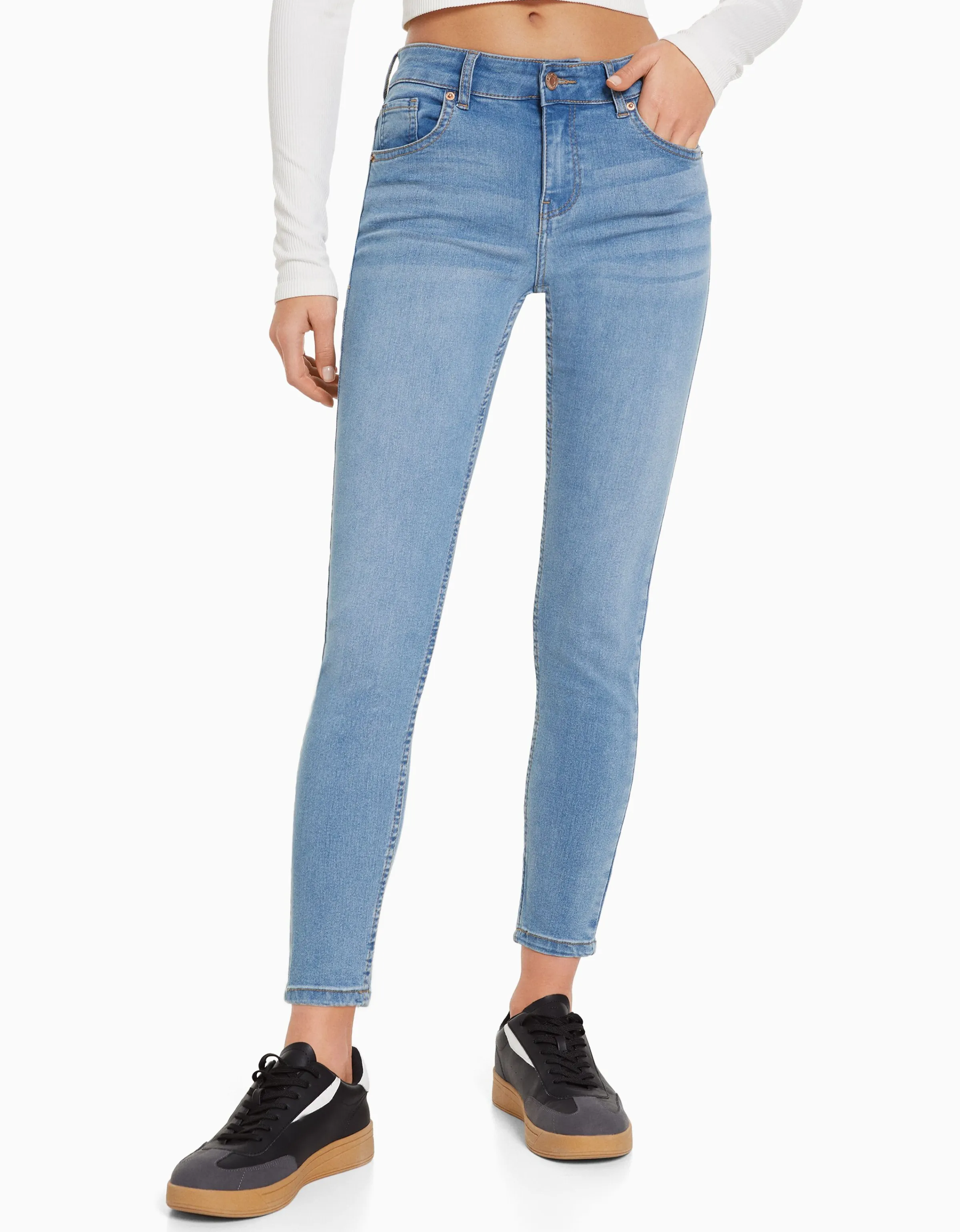 BERSHKA Jeans skinny push up Azul Fashion