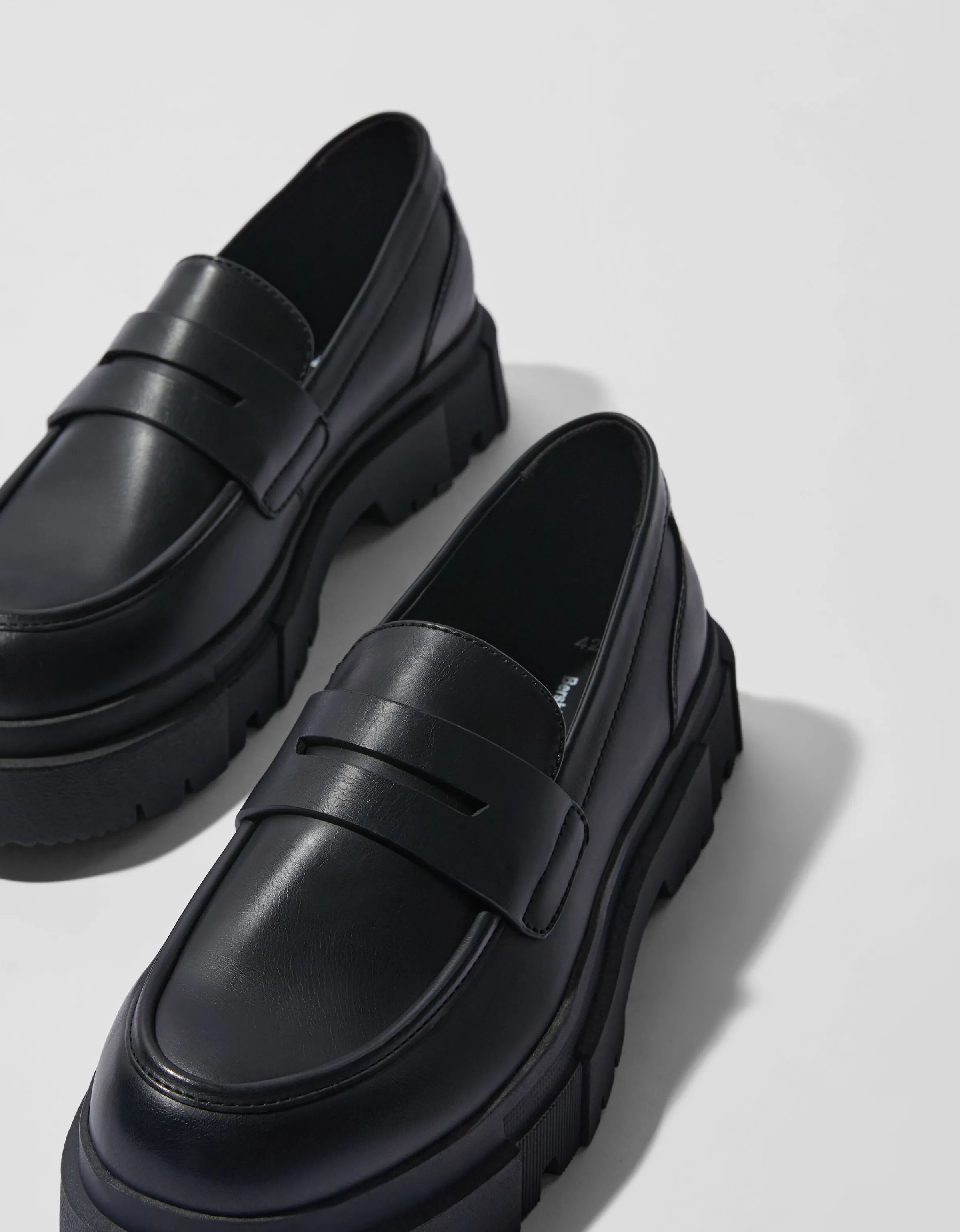 BERSHKA Mocasín suela track hombre Negro Cheap