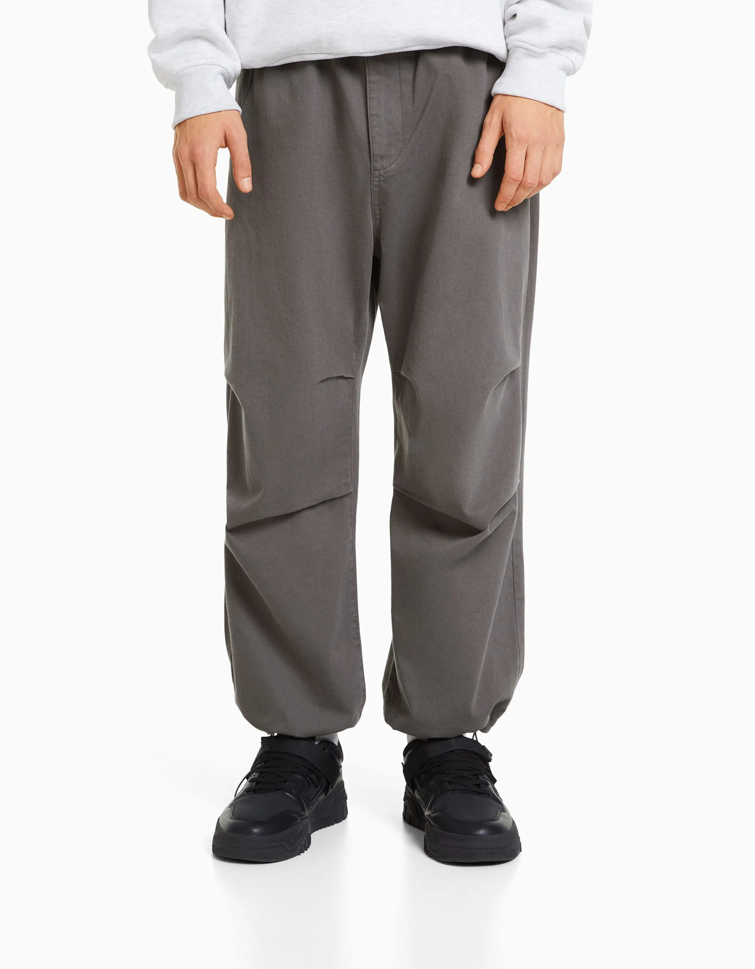 BERSHKA Pantalón parachute algodón Camel Sale