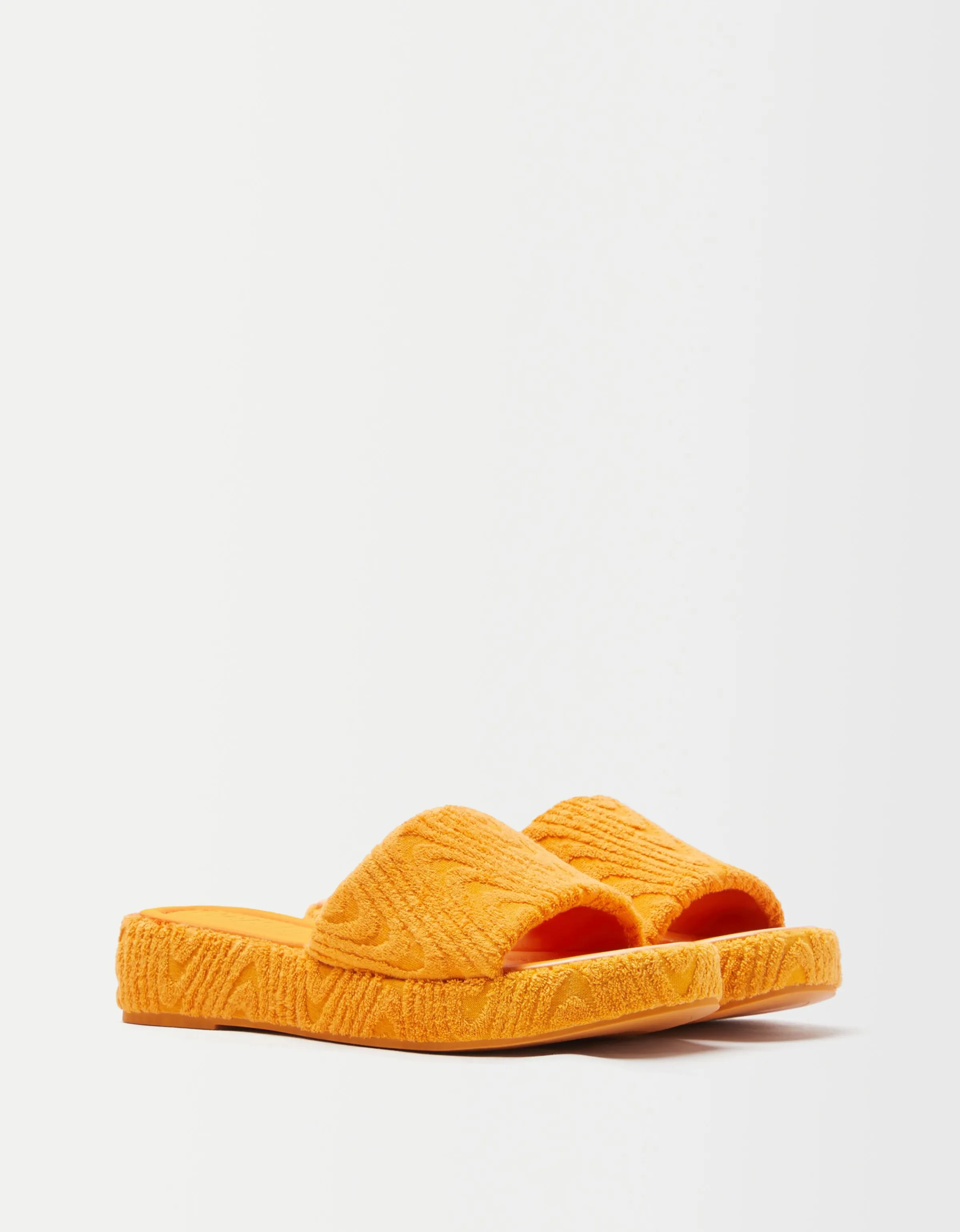 BERSHKA Sandalia plana toalla Naranja Sale