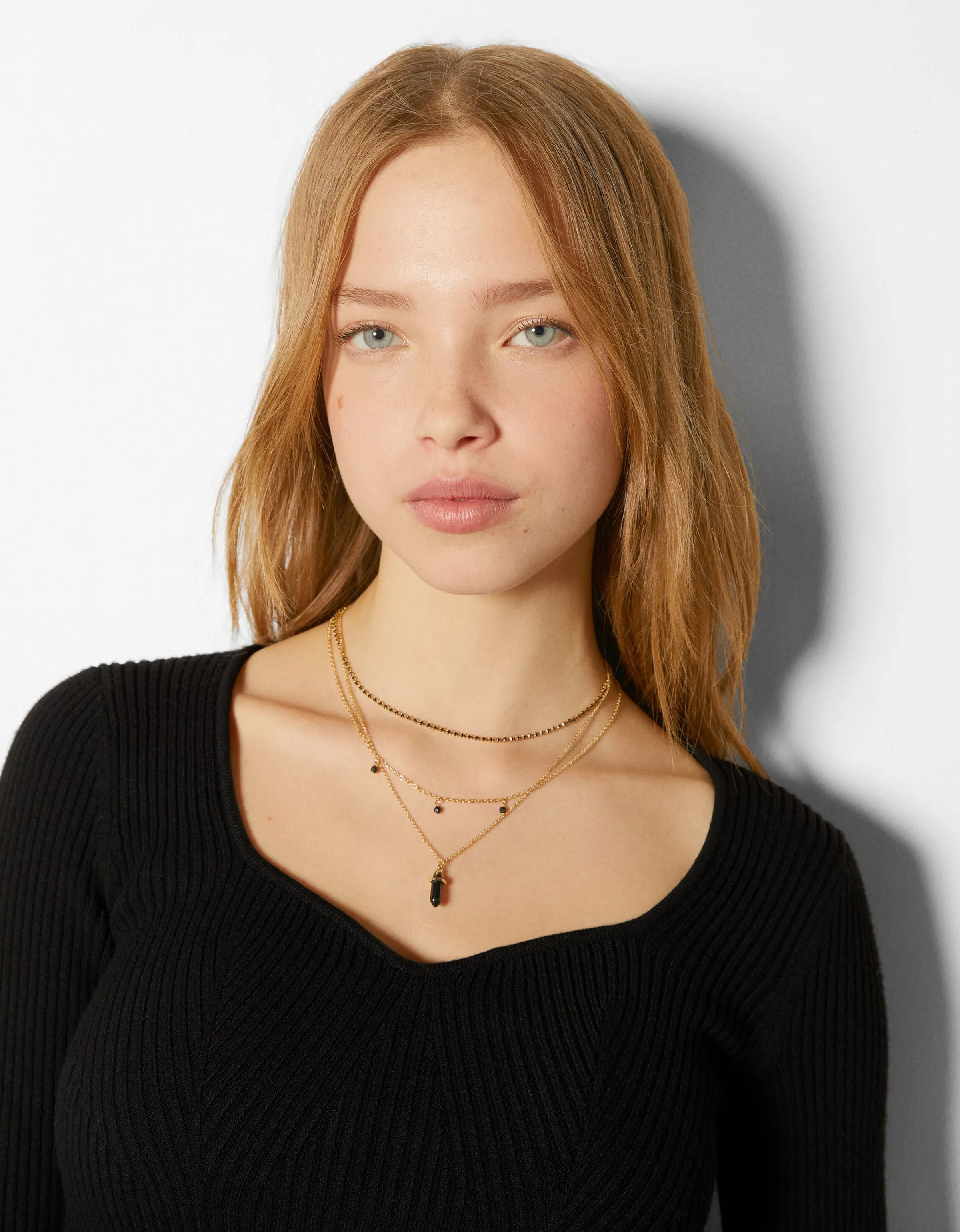 BERSHKA Set 4 collares pedrería Oro Flash Sale