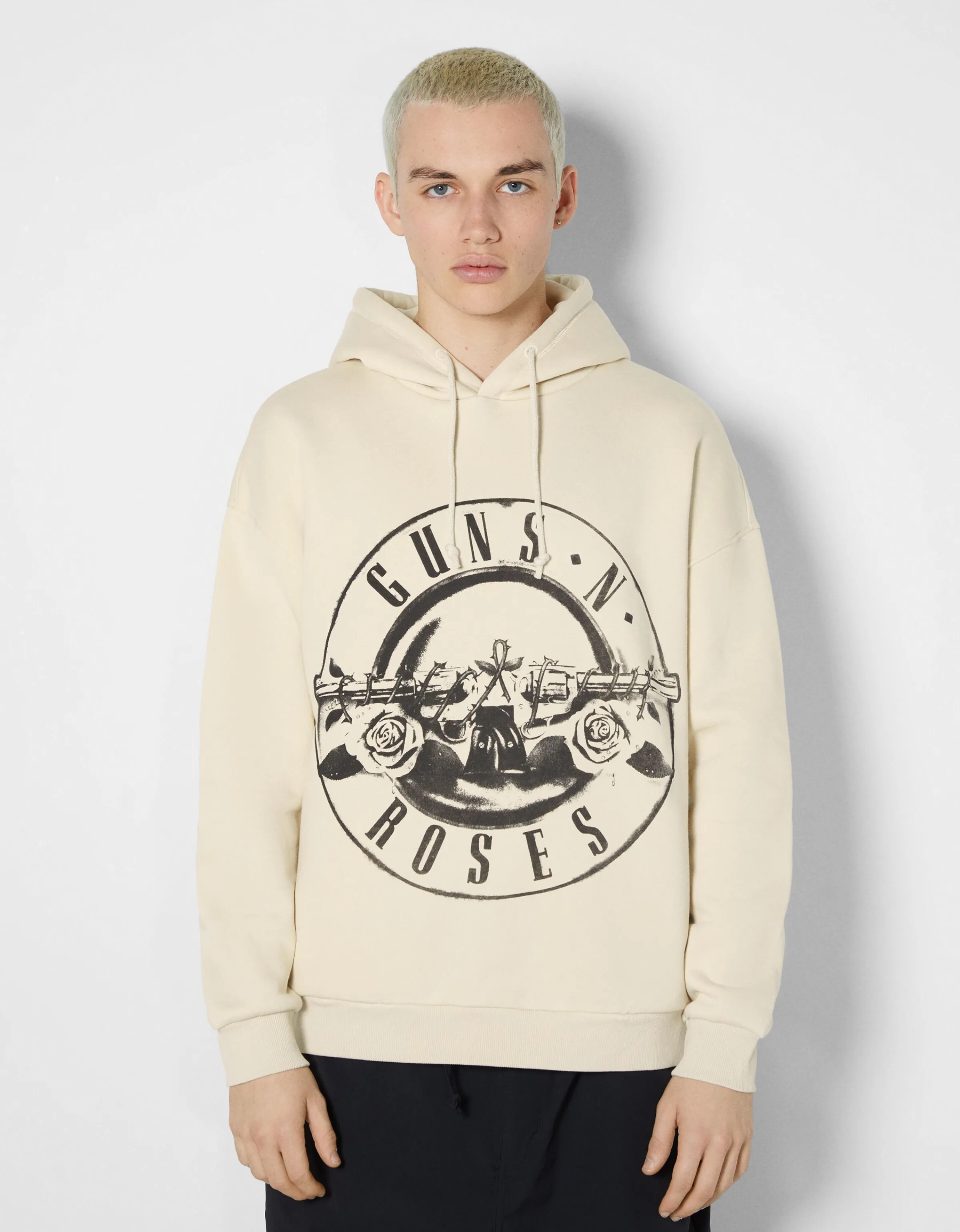 BERSHKA Sudadera capucha Guns N' Roses Camel Outlet