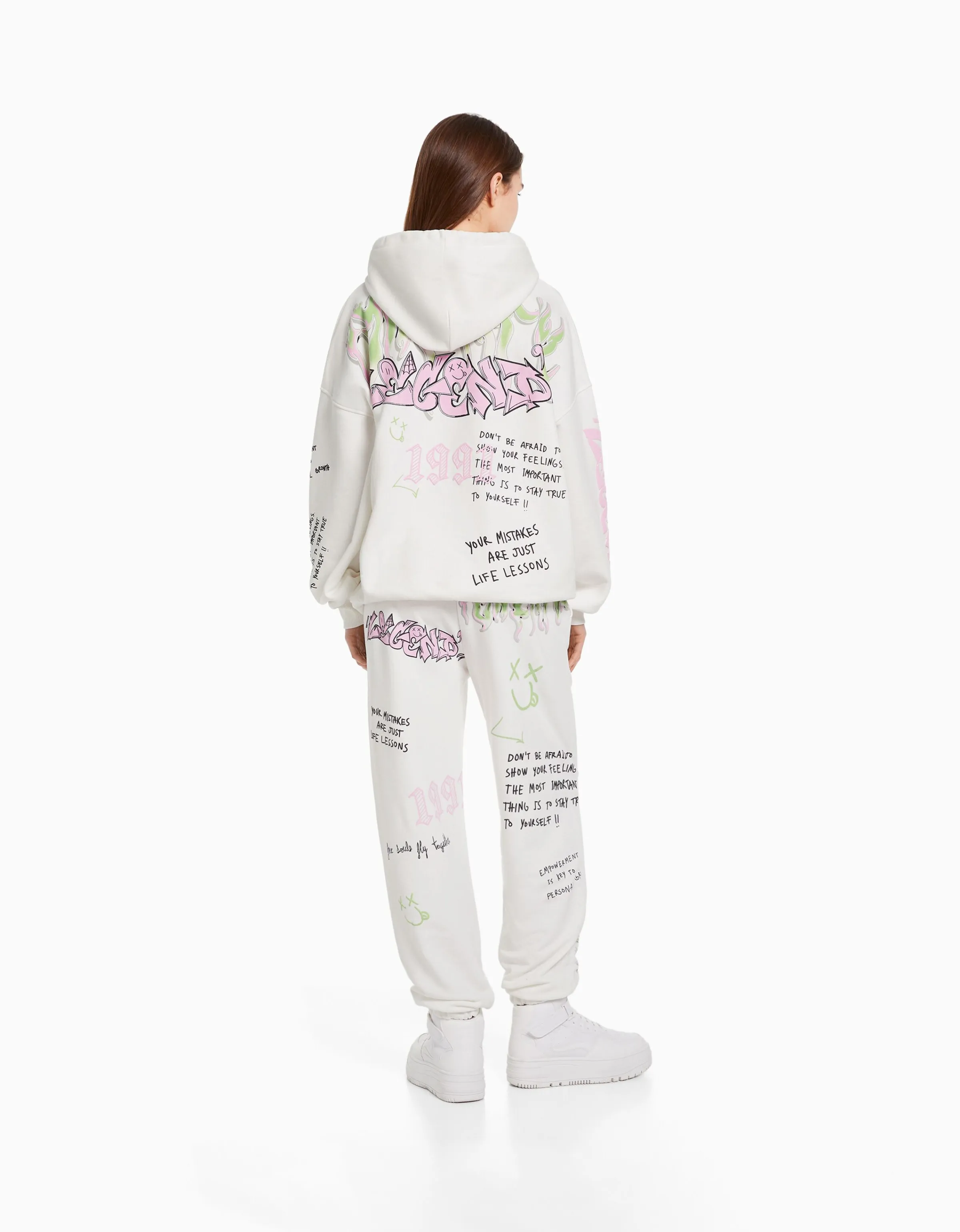 BERSHKA Sudadera capucha print Blanco roto Best Sale