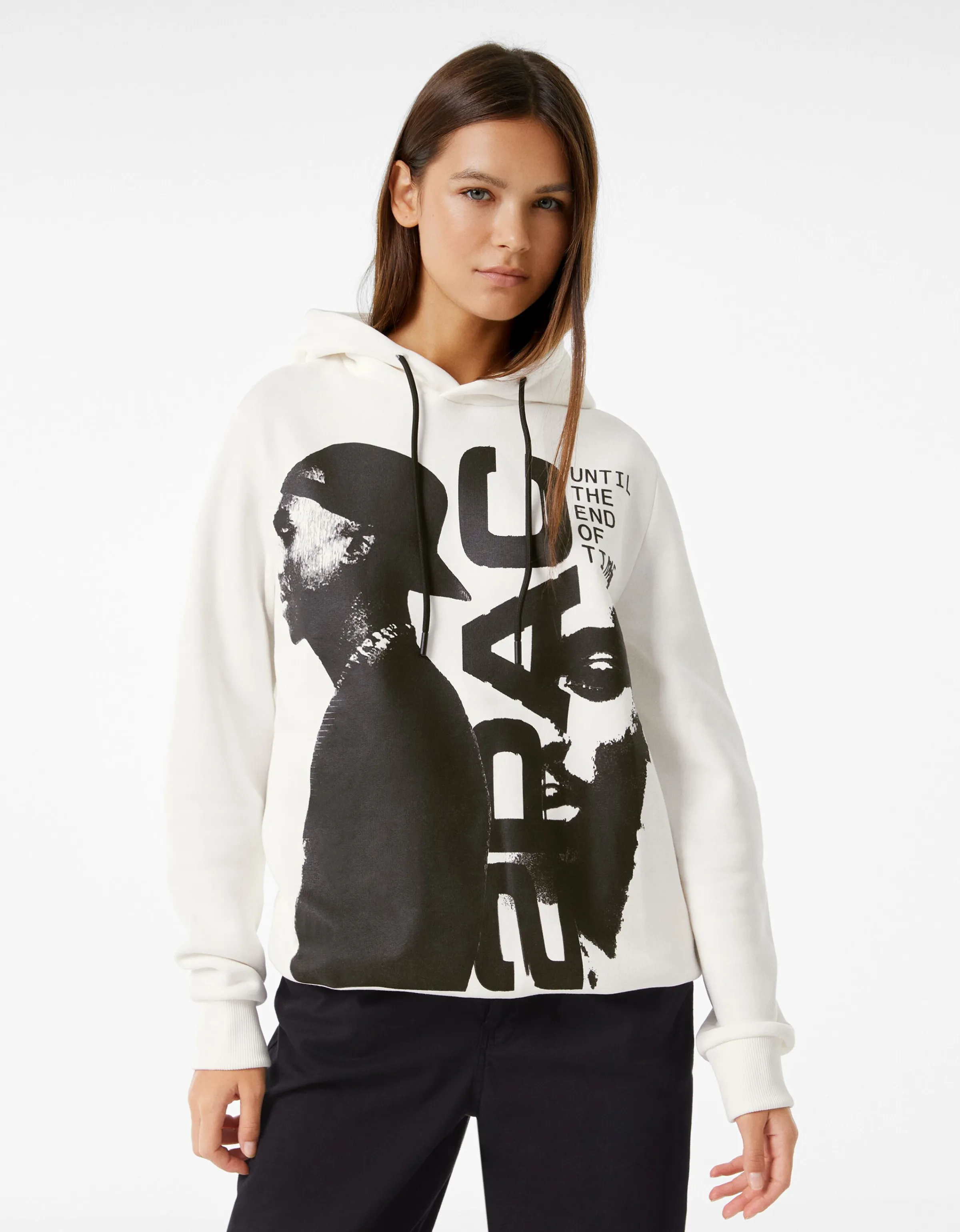 BERSHKA Sudadera capucha Tupac Blanco Online