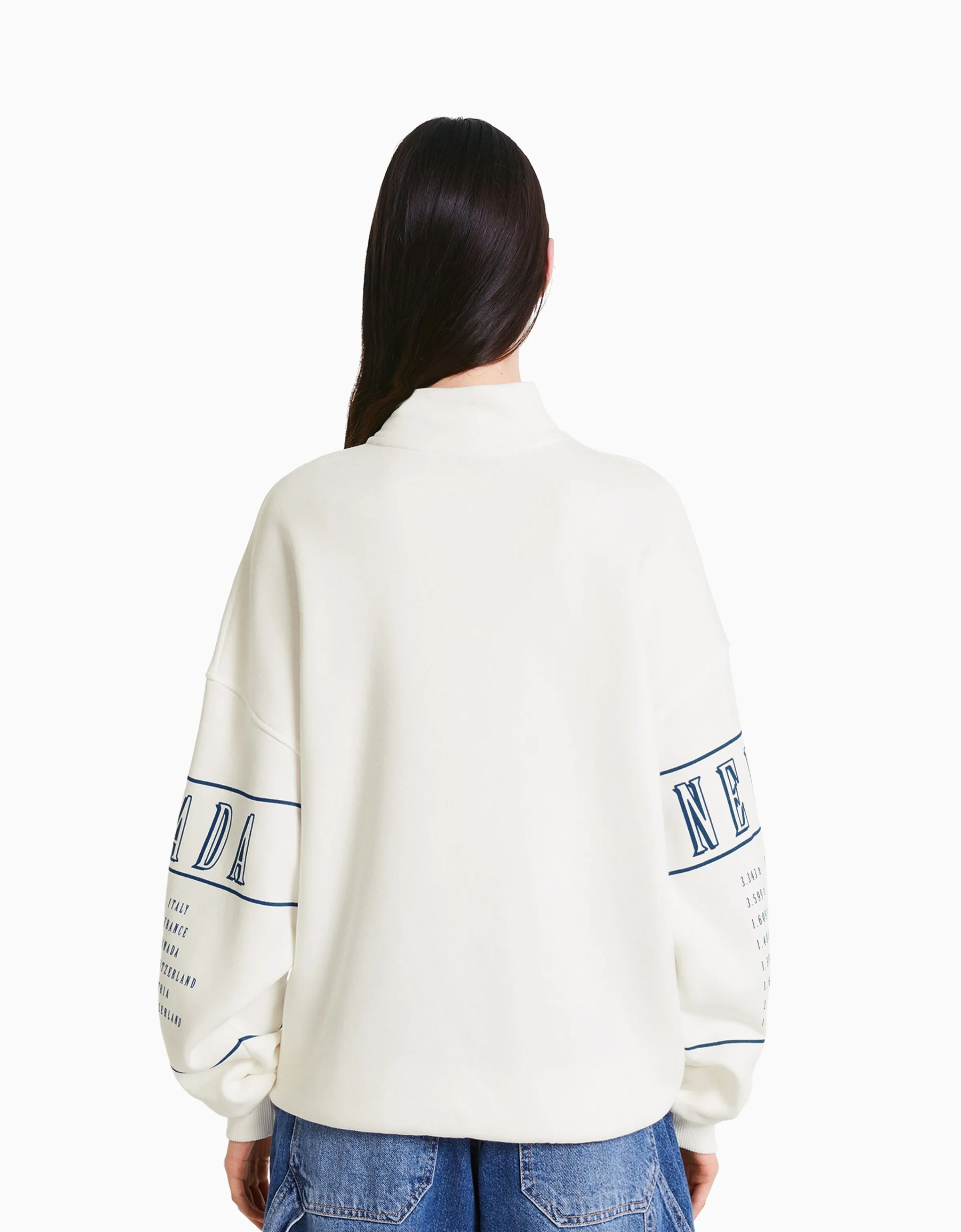 BERSHKA Sudadera cuello alto cremallera print Blanco roto Discount