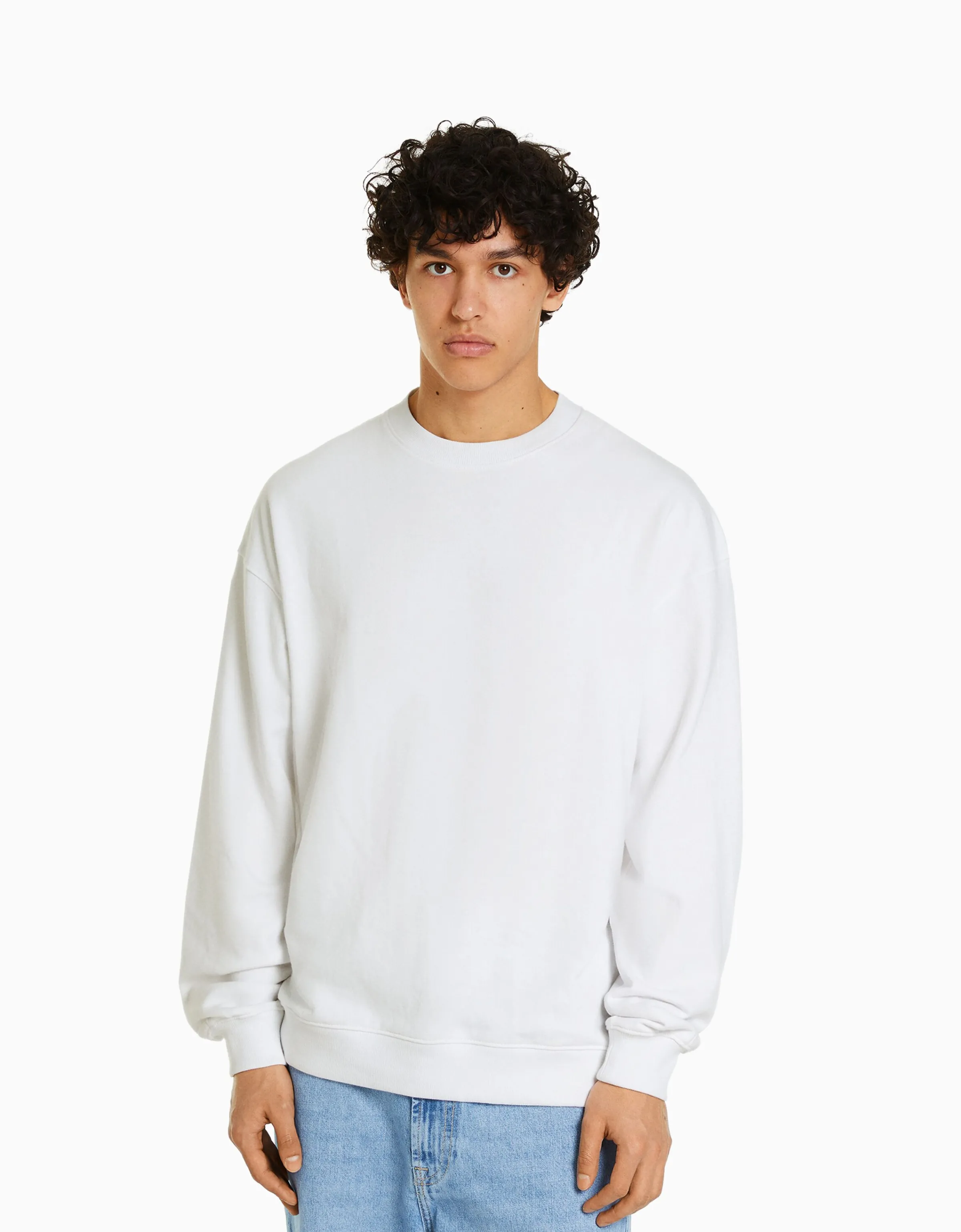 BERSHKA Sudadera cuello redondo Blanco Clearance