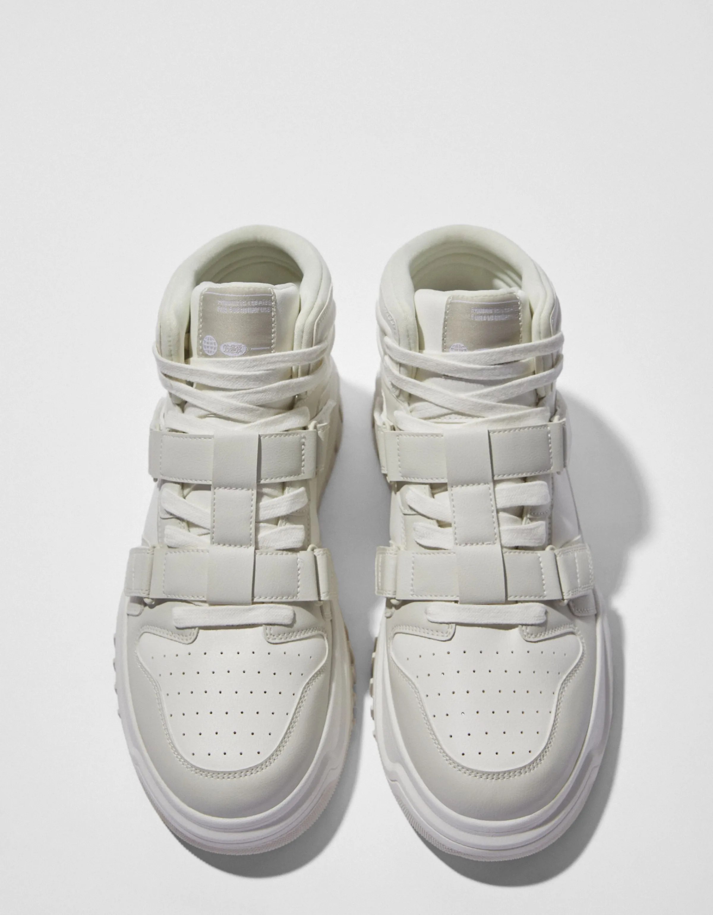 BERSHKA Zapatillas abotinadas detalle de tiras de quita y pon hombre Blanco Best Sale