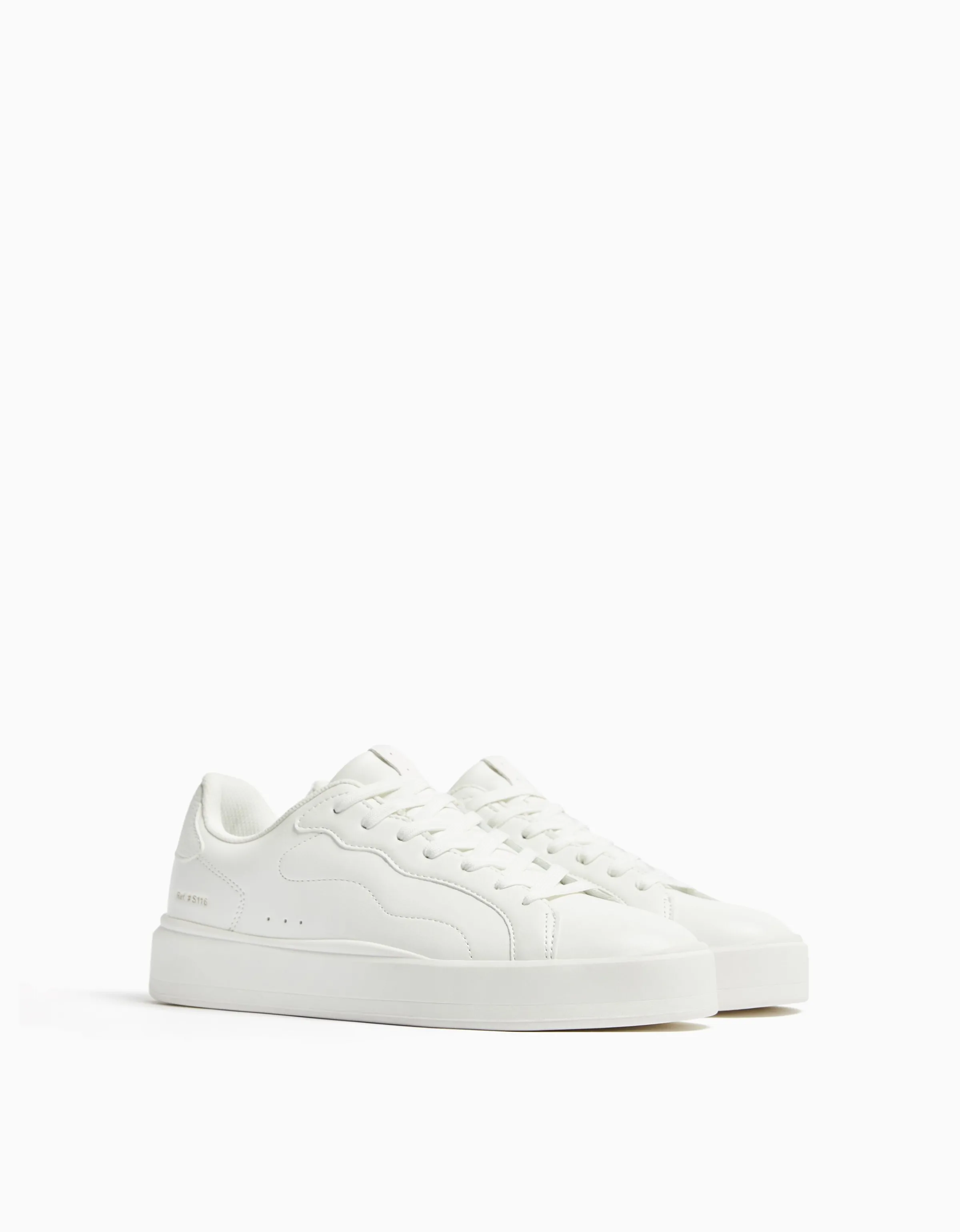 BERSHKA Zapatillas monocolor hombre. Blanco Flash Sale