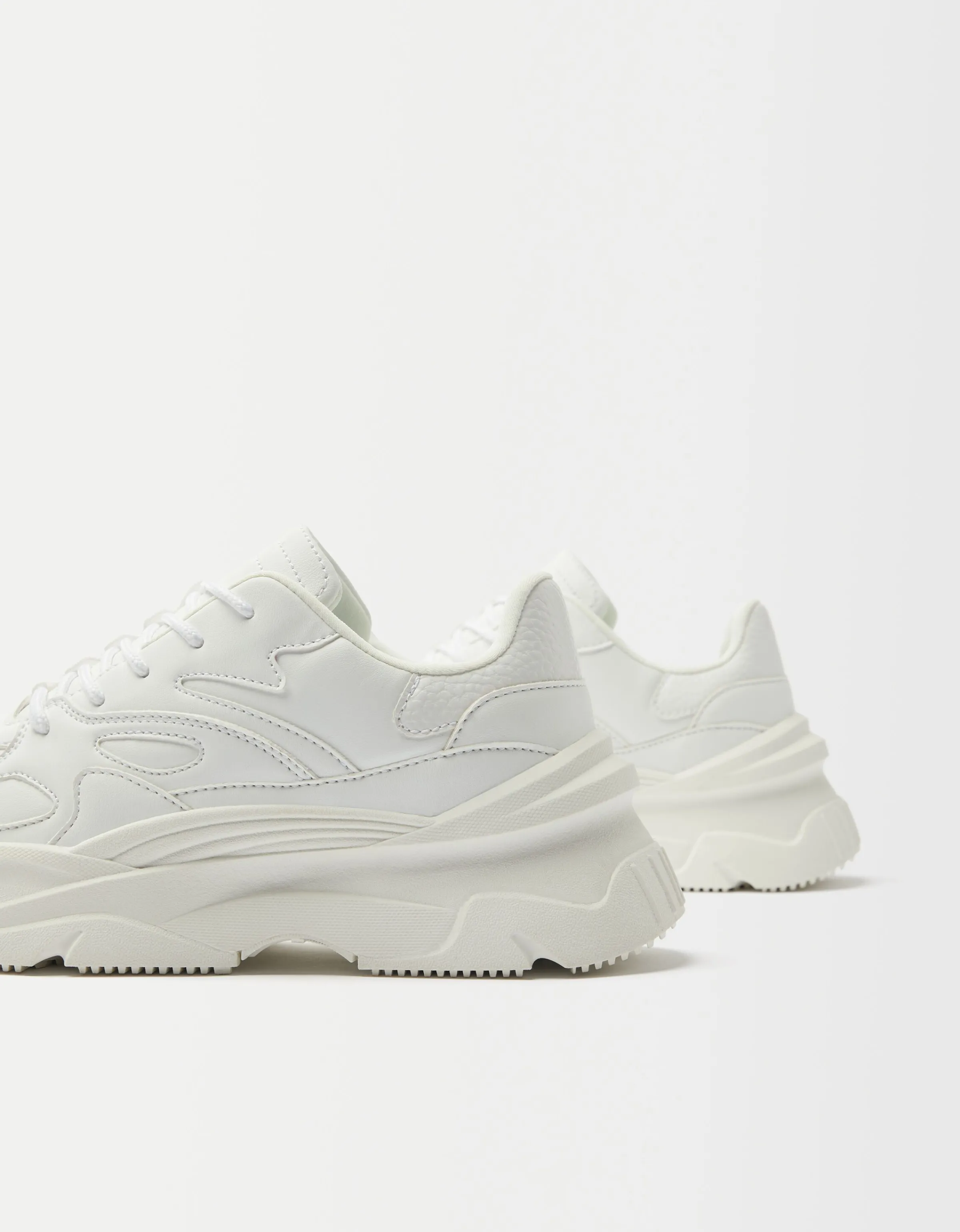 BERSHKA Zapatillas pespuntes Blanco Clearance