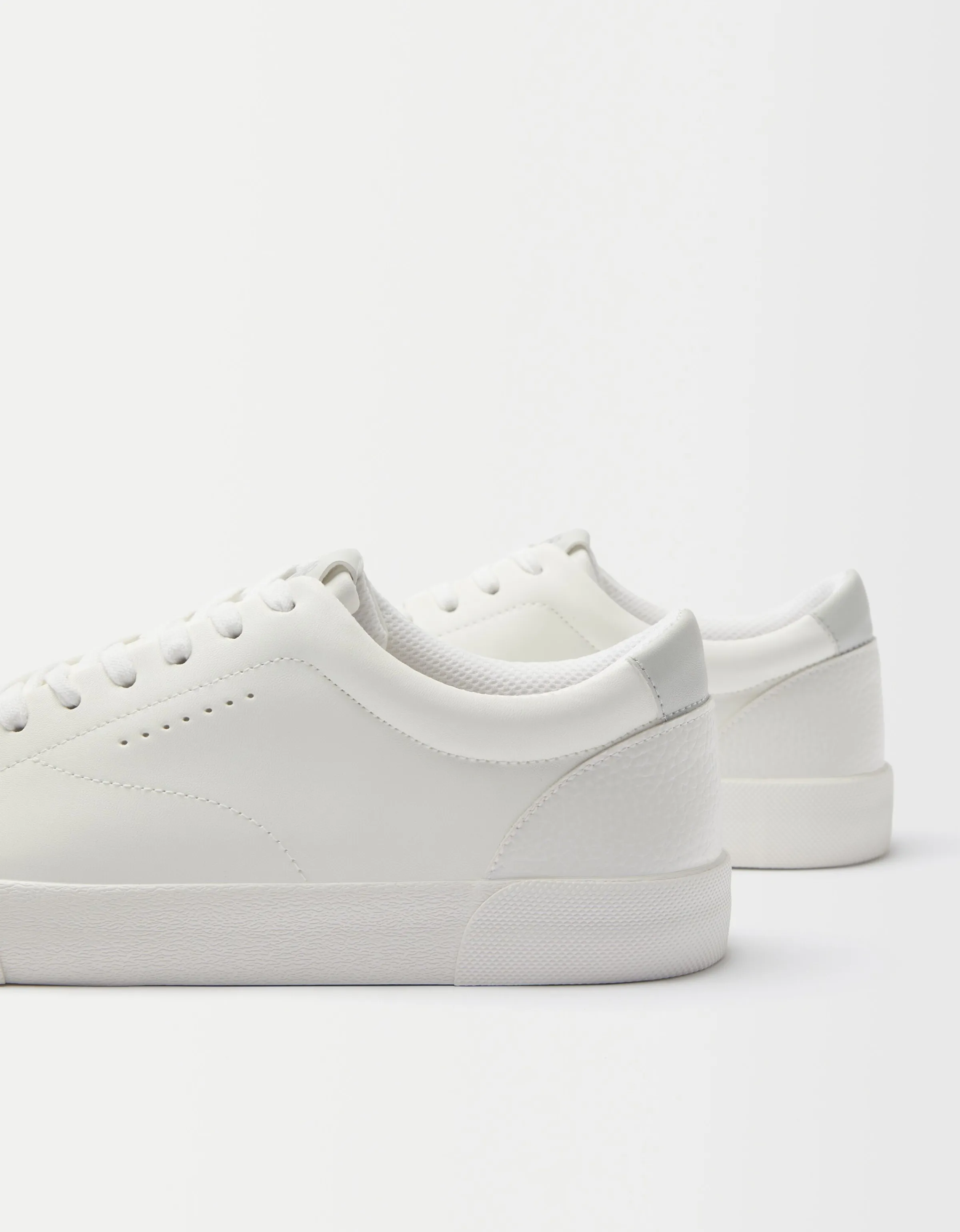 BERSHKA Zapatillas talón grabado hombre Blanco Cheap