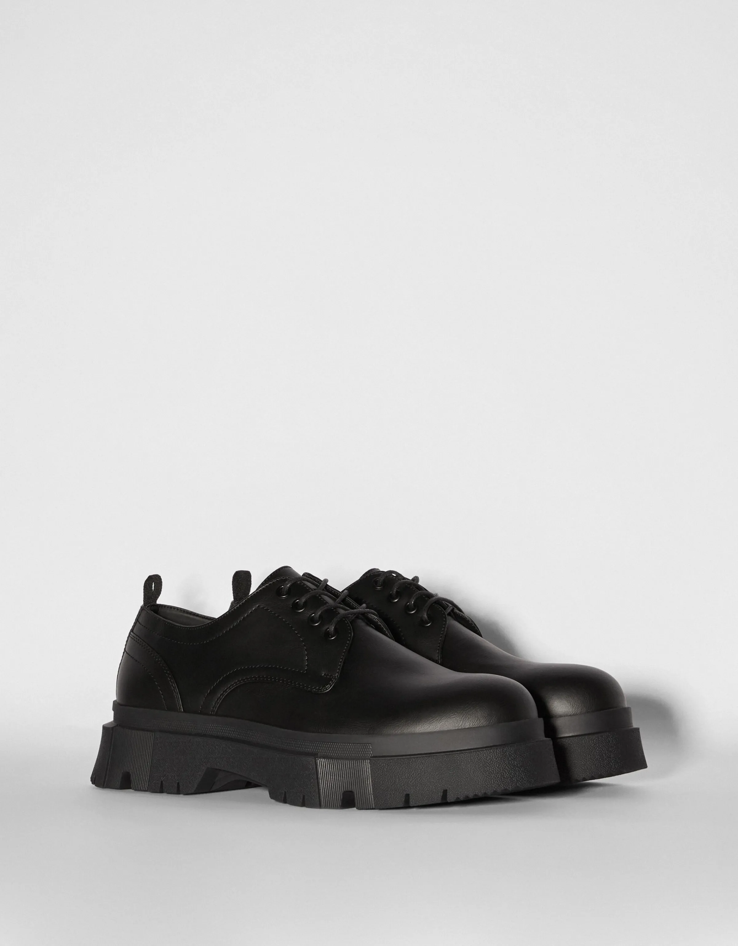 BERSHKA Zapato vestir suela track hombre Negro Best